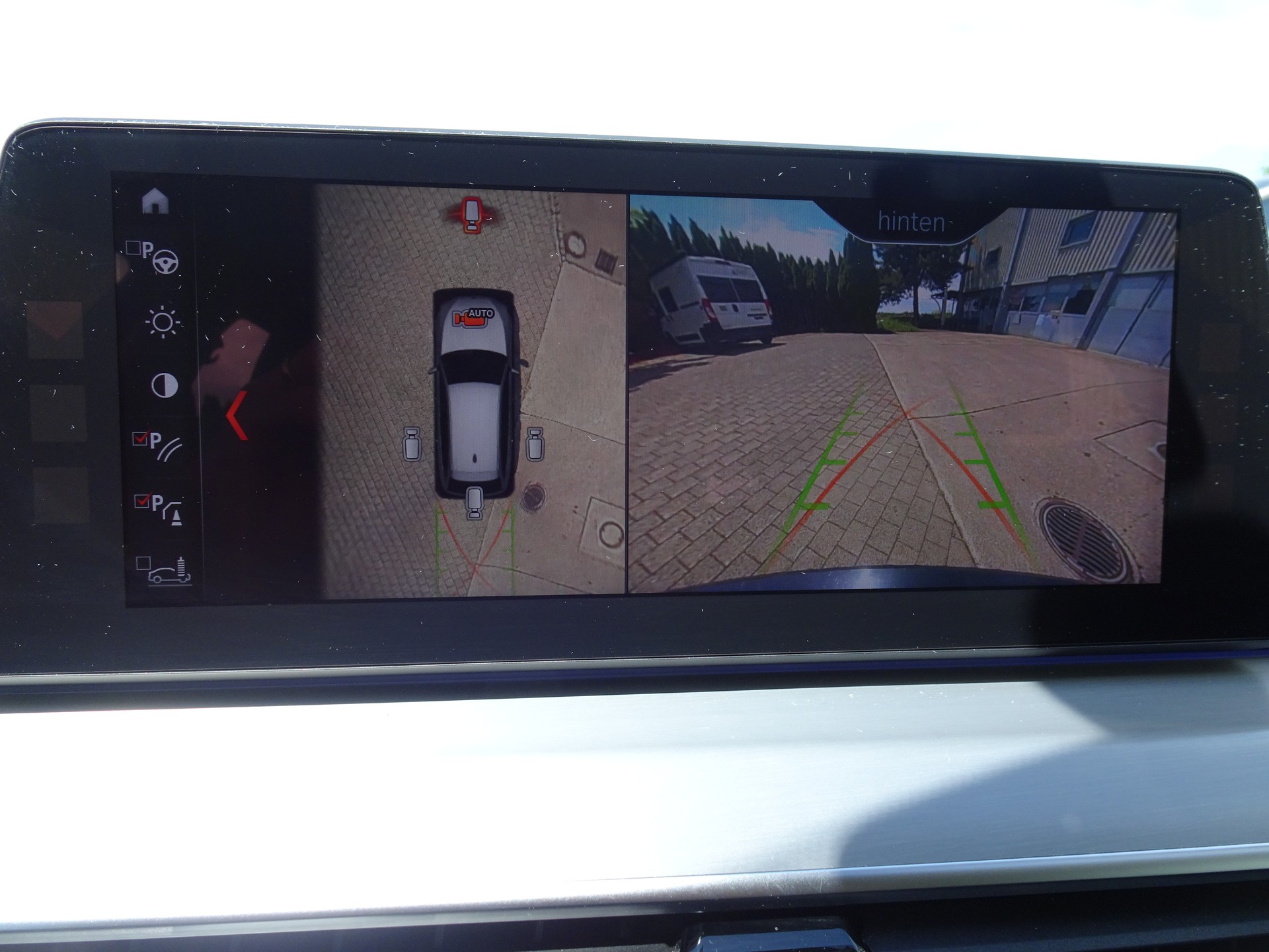 BMW 520d xDrive Touring Steptronic-image-11