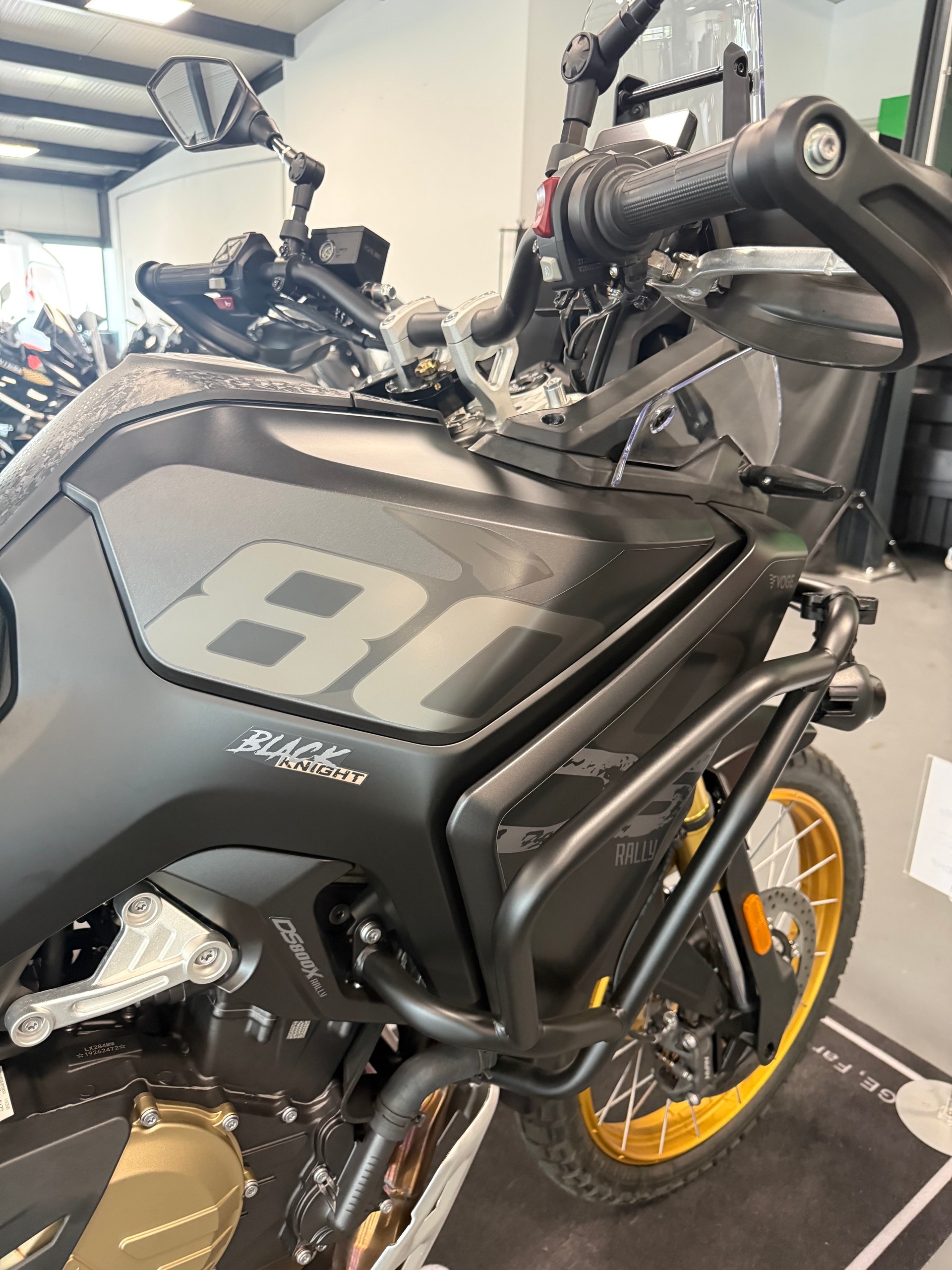 VOGE 800ds RALLY-showroom-element-3