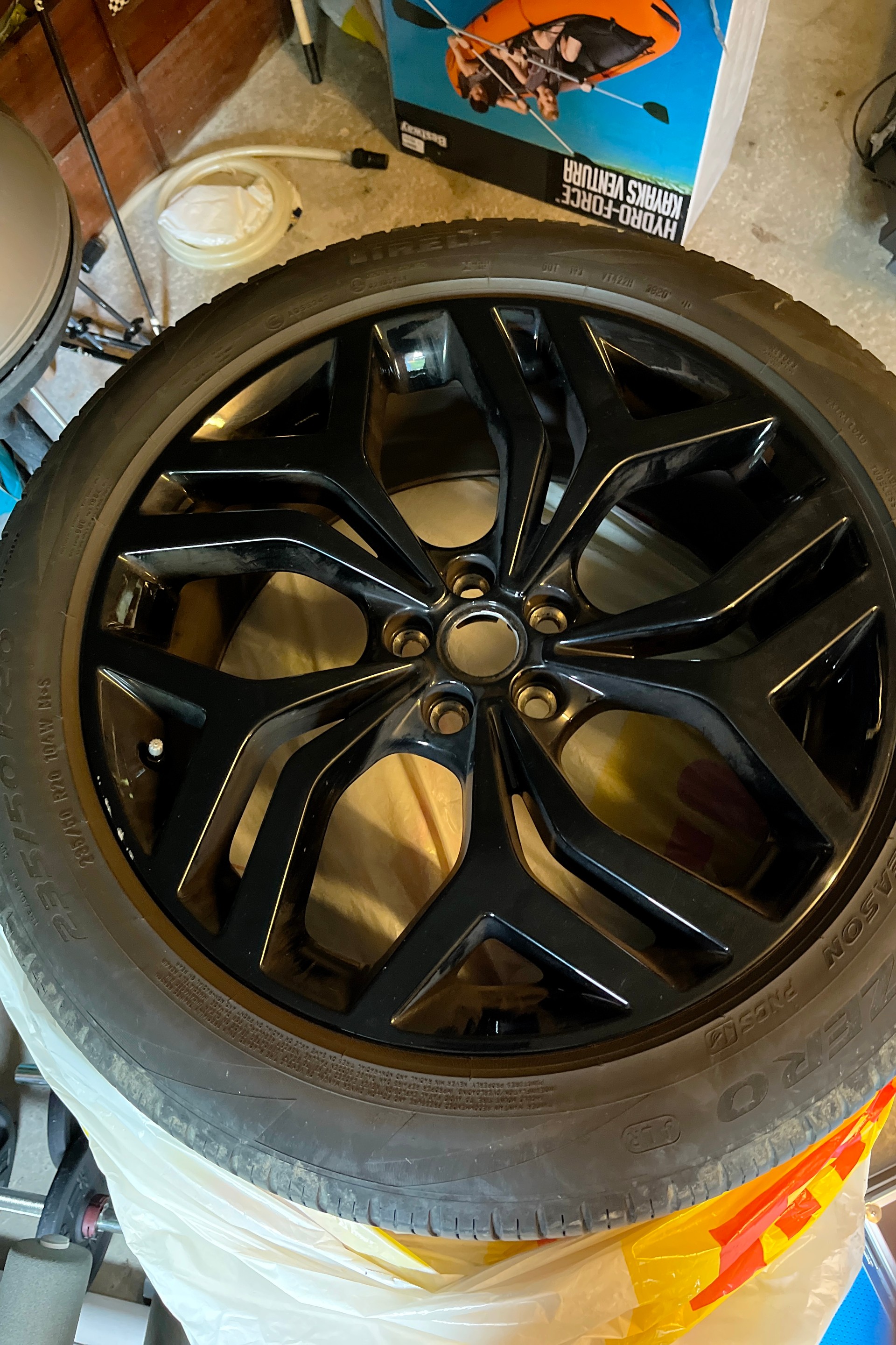 LAND ROVER 2.0 T 250 R-Dynamic SE-image-5