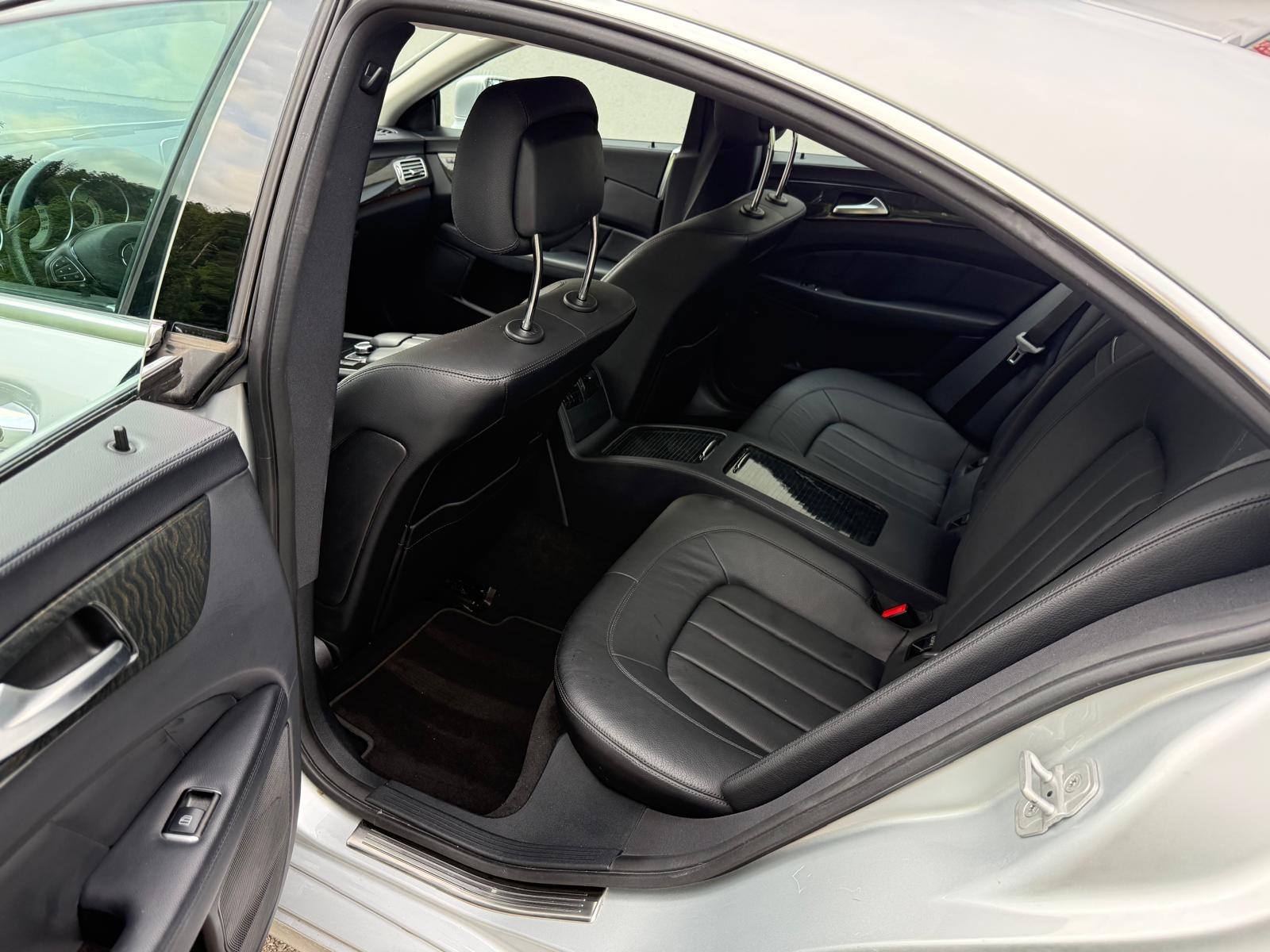 MERCEDES-BENZ CLS 350 d 4matic-image-5