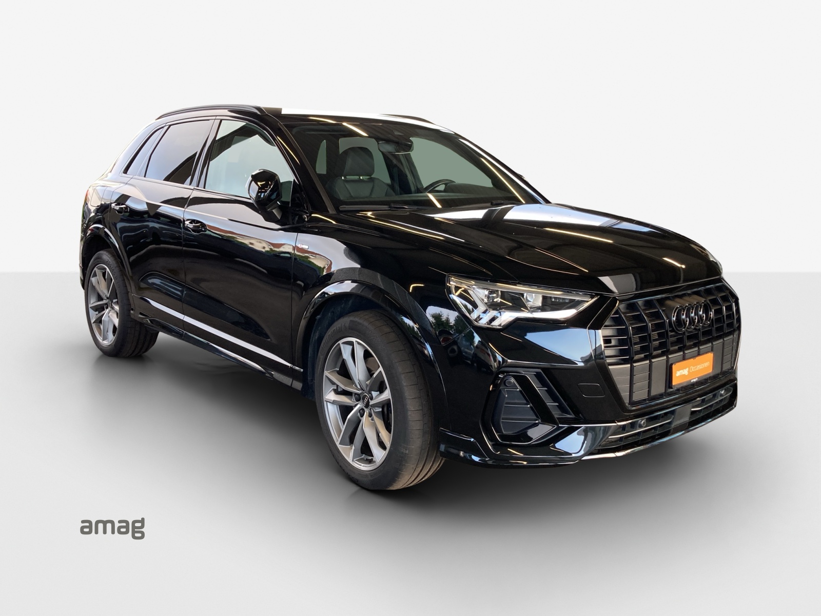 AUDI Q3 45 TFSI e S line S-tronic-image-5