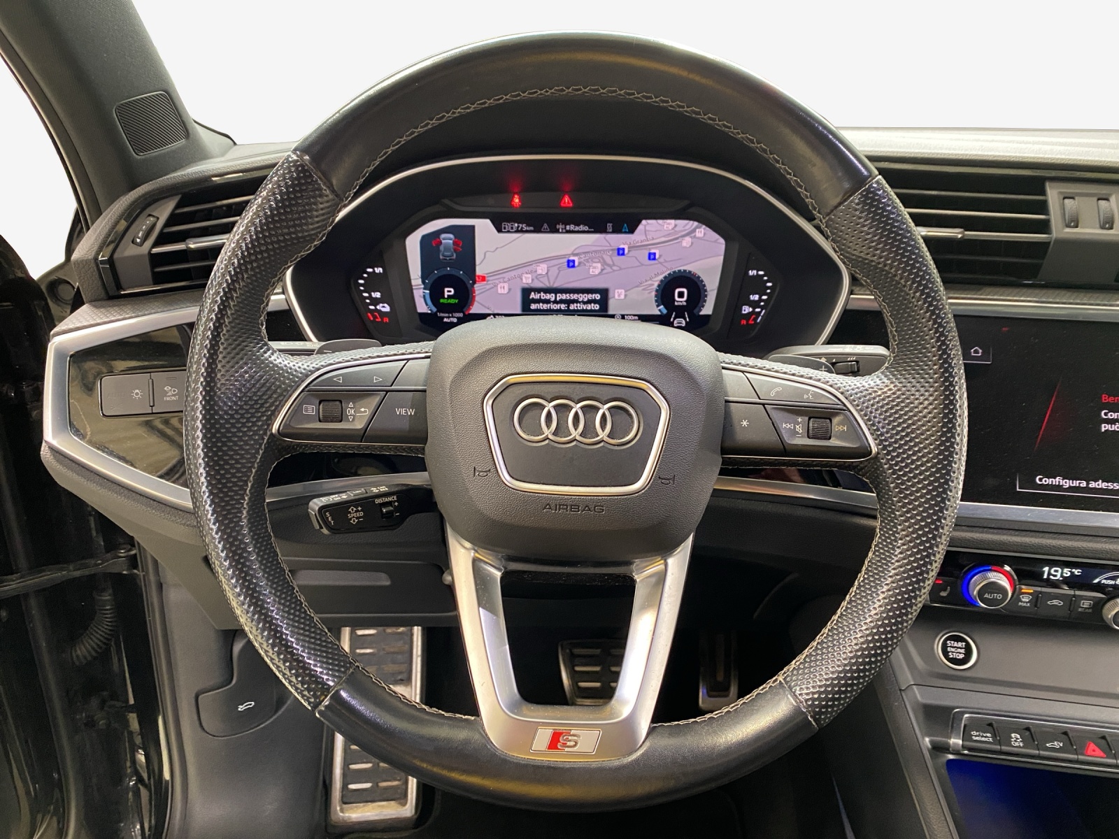 AUDI Q3 45 TFSI e S line S-tronic-image-10