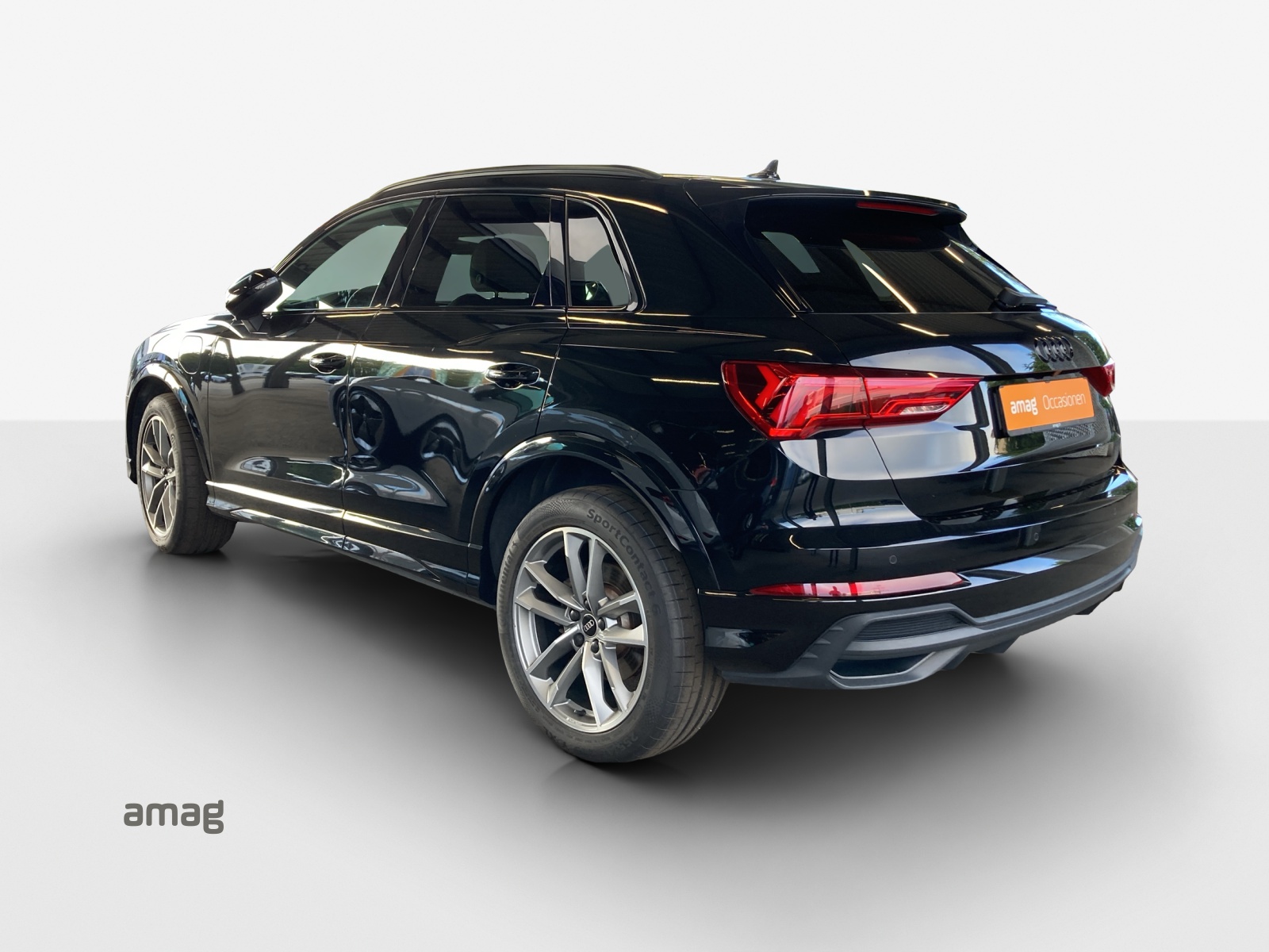 AUDI Q3 45 TFSI e S line S-tronic-image-2
