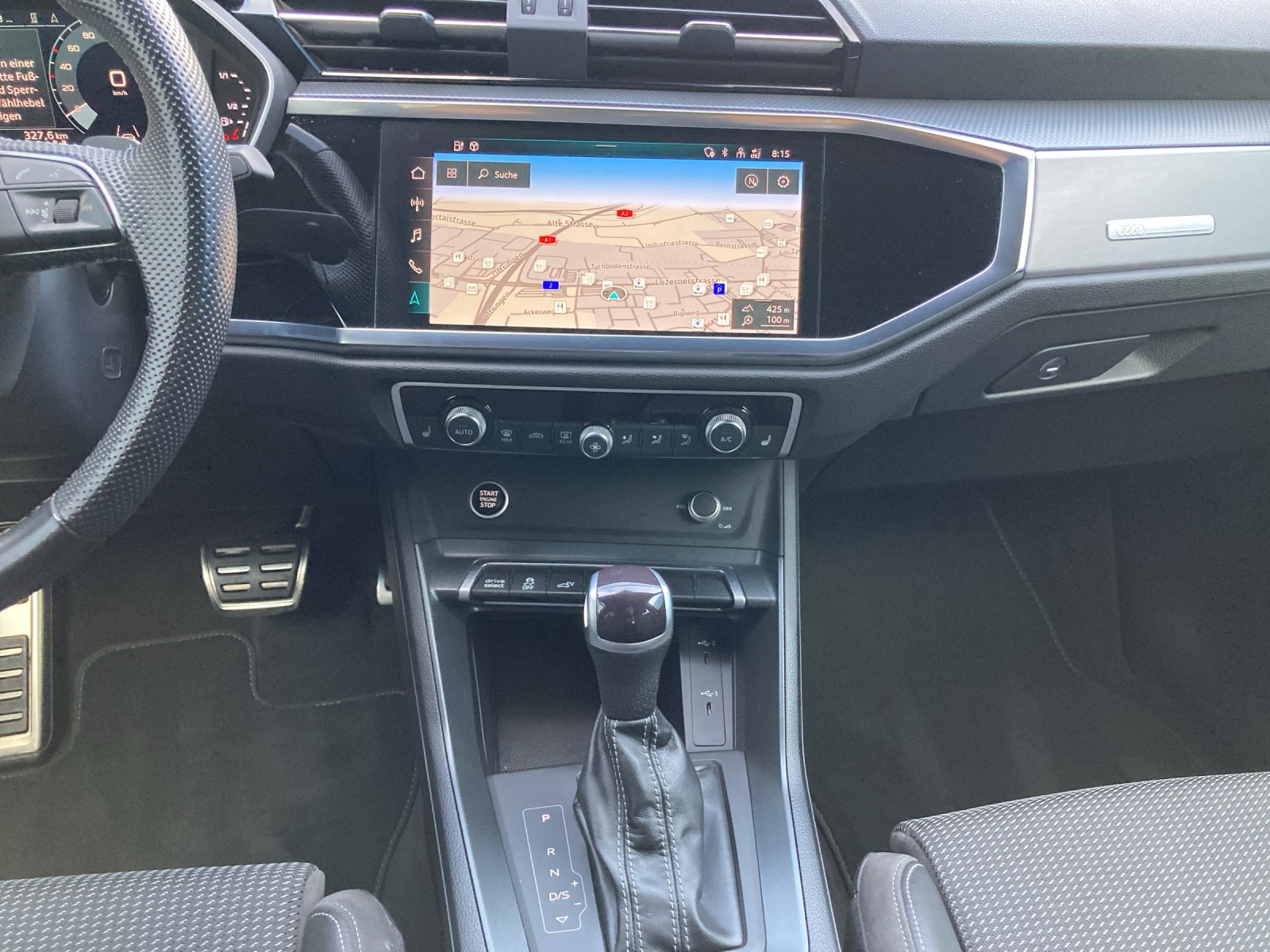 AUDI Q3 45 TFSI e S line S-tronic-image-10