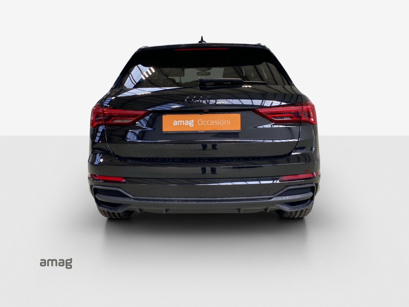 AUDI Q3 45 TFSI e S line S-tronic-image-4