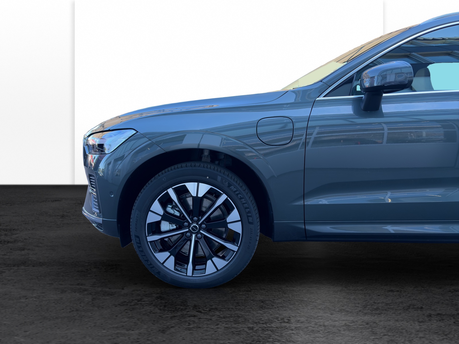 VOLVO XC60 2.0 T6 TE Ultra Bright eAWD-image-19