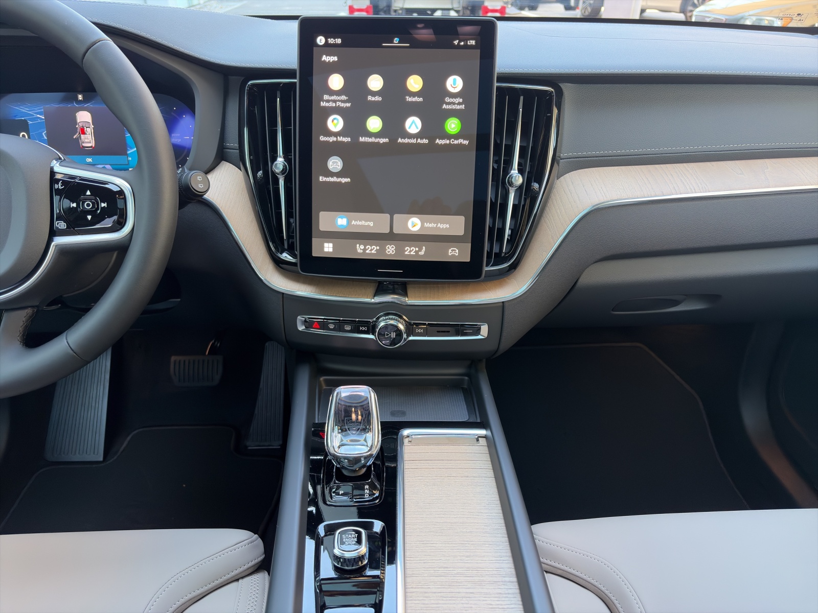 VOLVO XC60 2.0 T6 TE Ultra Bright eAWD-image-12