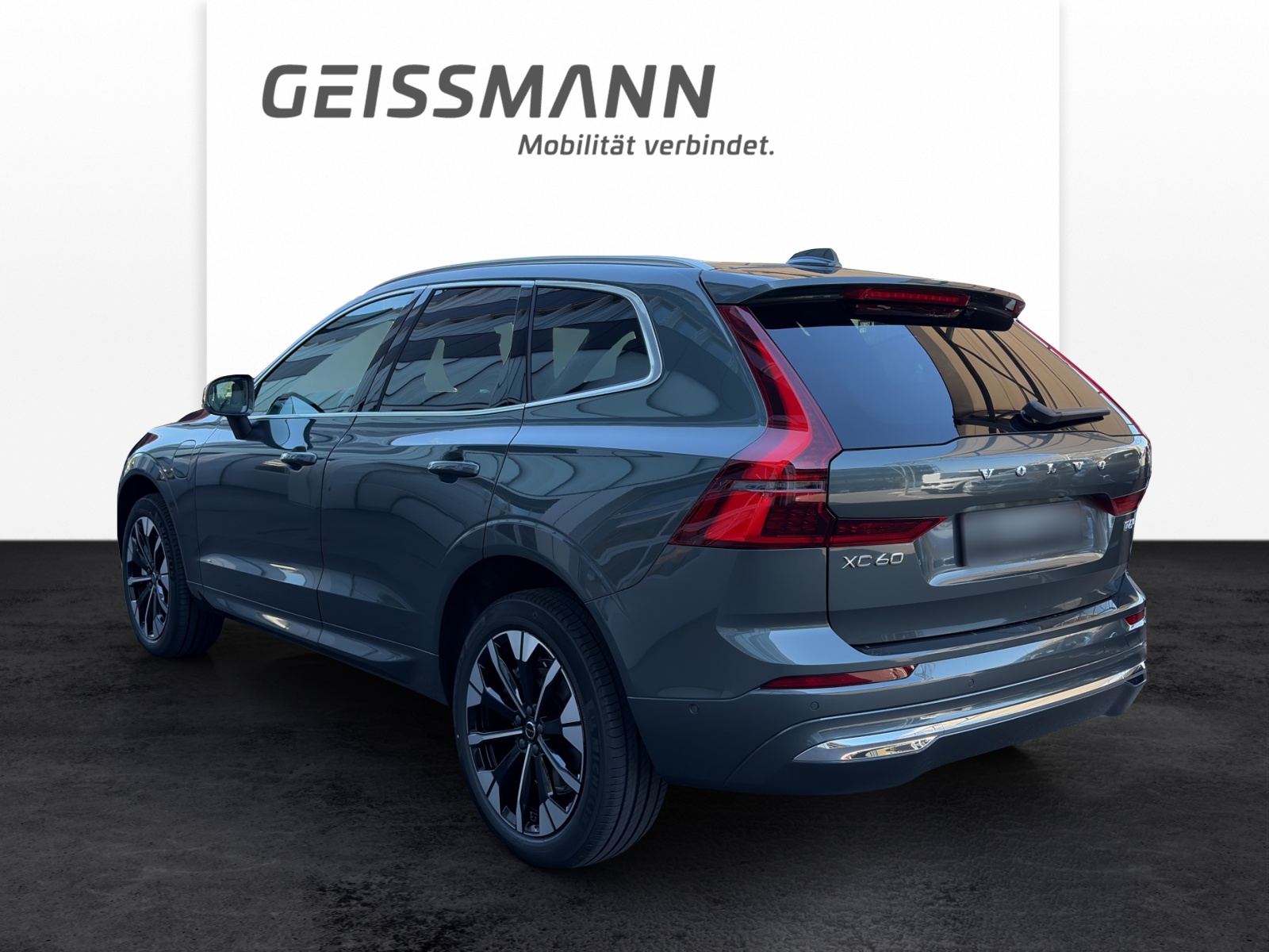 VOLVO XC60 2.0 T6 TE Ultra Bright eAWD-image-4