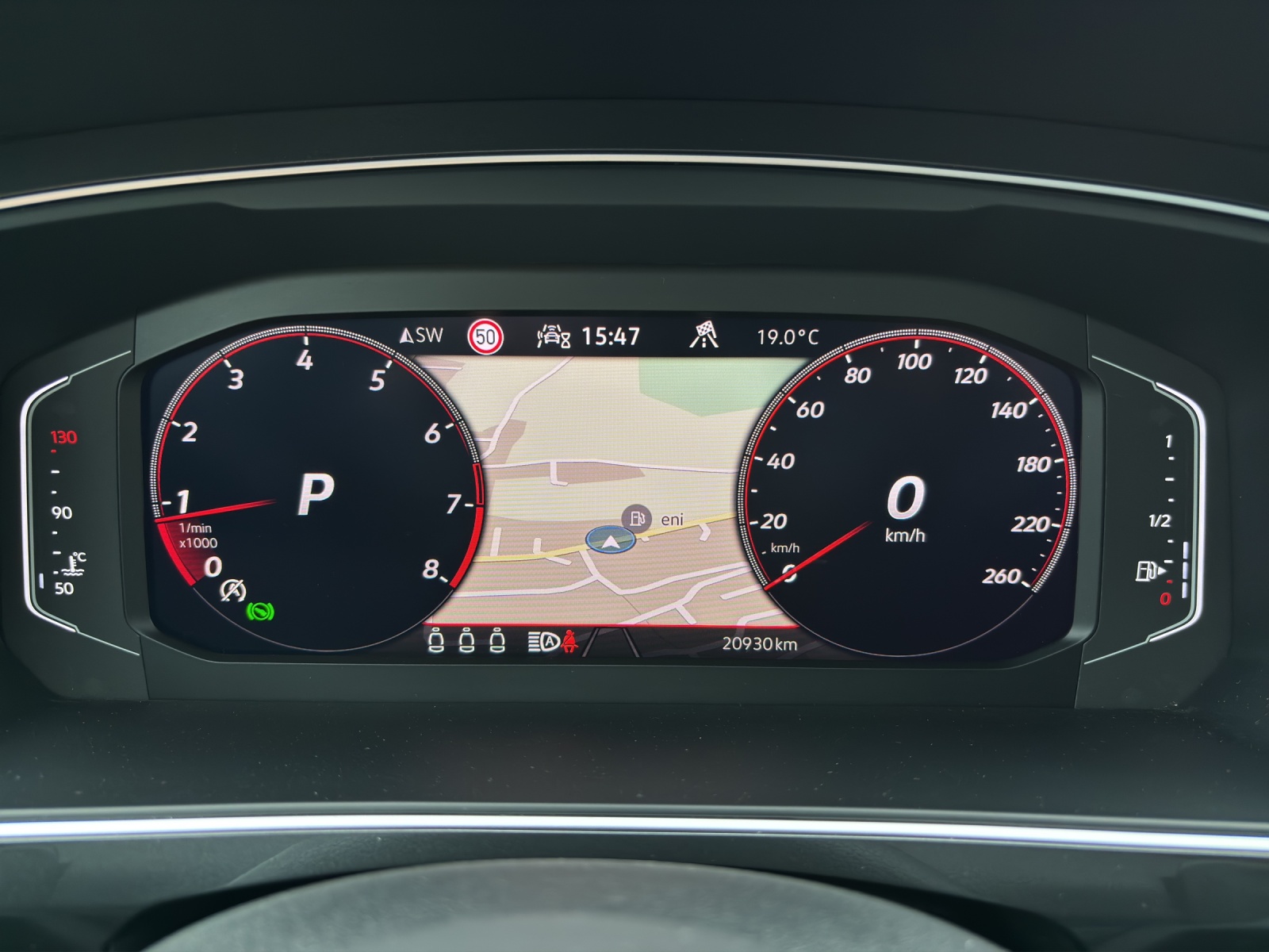 VW Tiguan 2.0TSI R-Line 4Motion DSG mit AHK & Winterräder-image-14