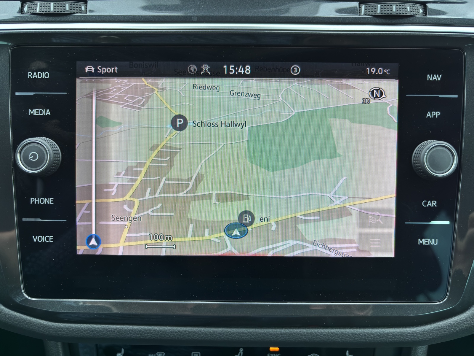 VW Tiguan 2.0TSI R-Line 4Motion DSG mit AHK & Winterräder-image-22
