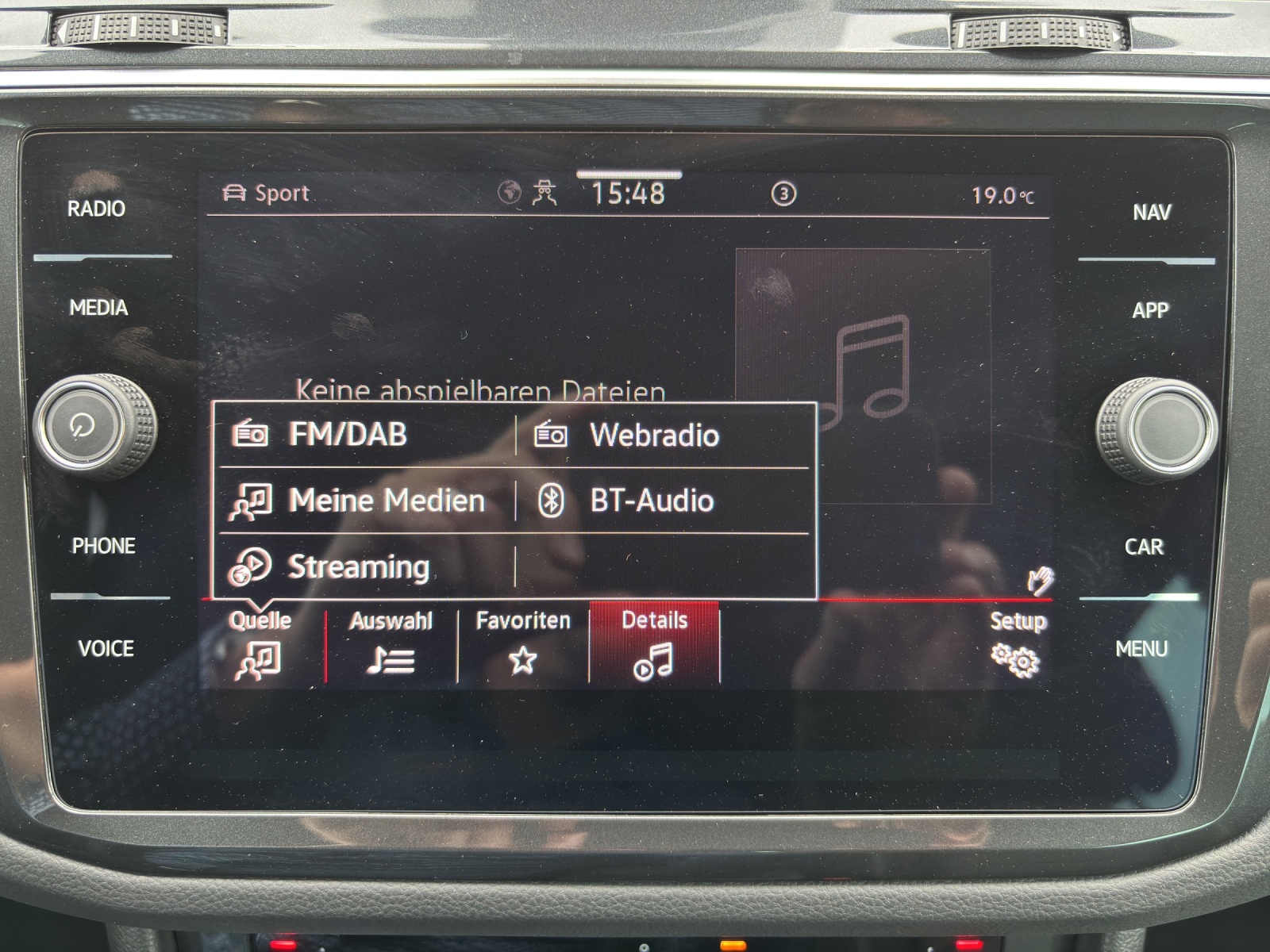 VW Tiguan 2.0TSI R-Line 4Motion DSG mit AHK & Winterräder-image-18