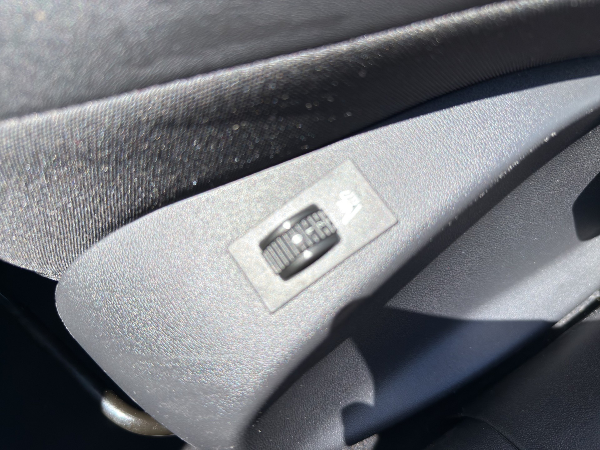 PEUGEOT 2008 1.2 PureTech GT Line-image-8