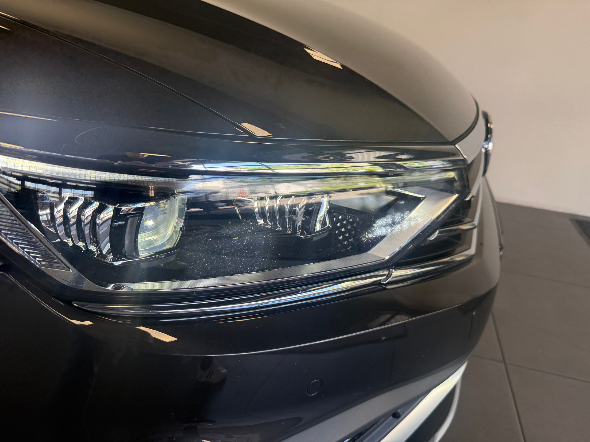 VW Passat Alltrack 2.0 TDI 4Motion DSG-image-13
