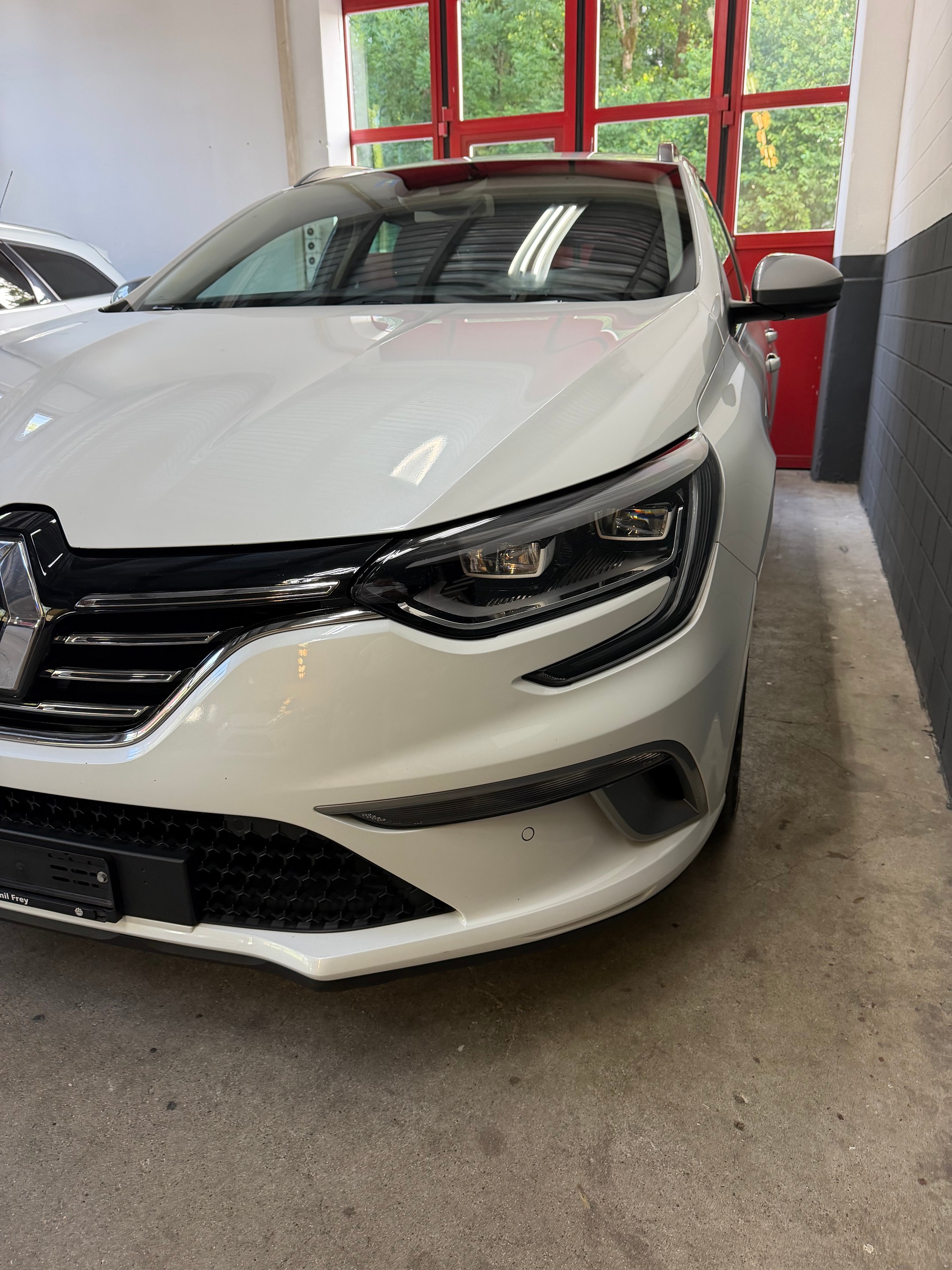 RENAULT Mégane Grandtour 1.2 16V Turbo GT Line //NEU AB MFK!-image-2