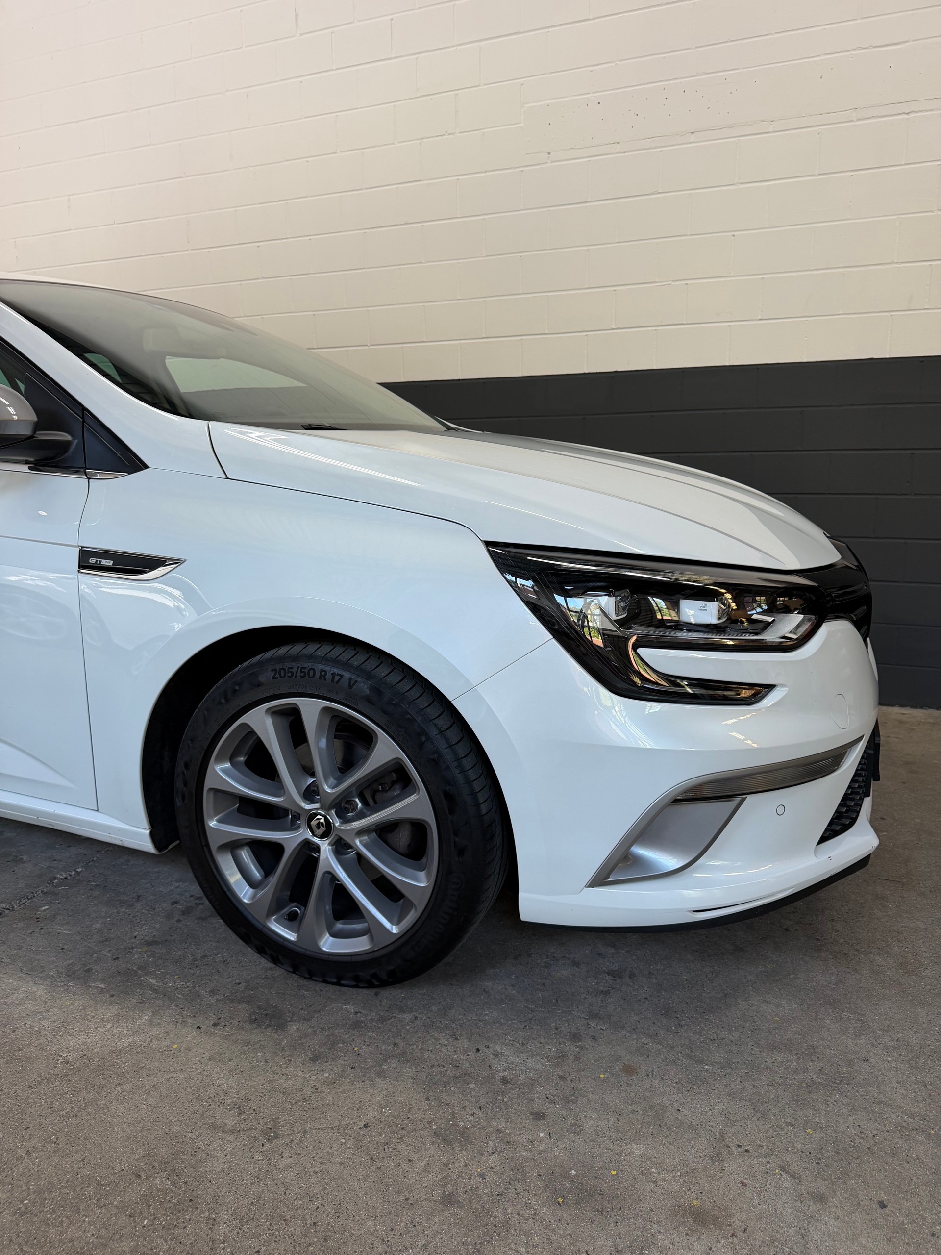 RENAULT Mégane Grandtour 1.2 16V Turbo GT Line //NEU AB MFK!-image-3