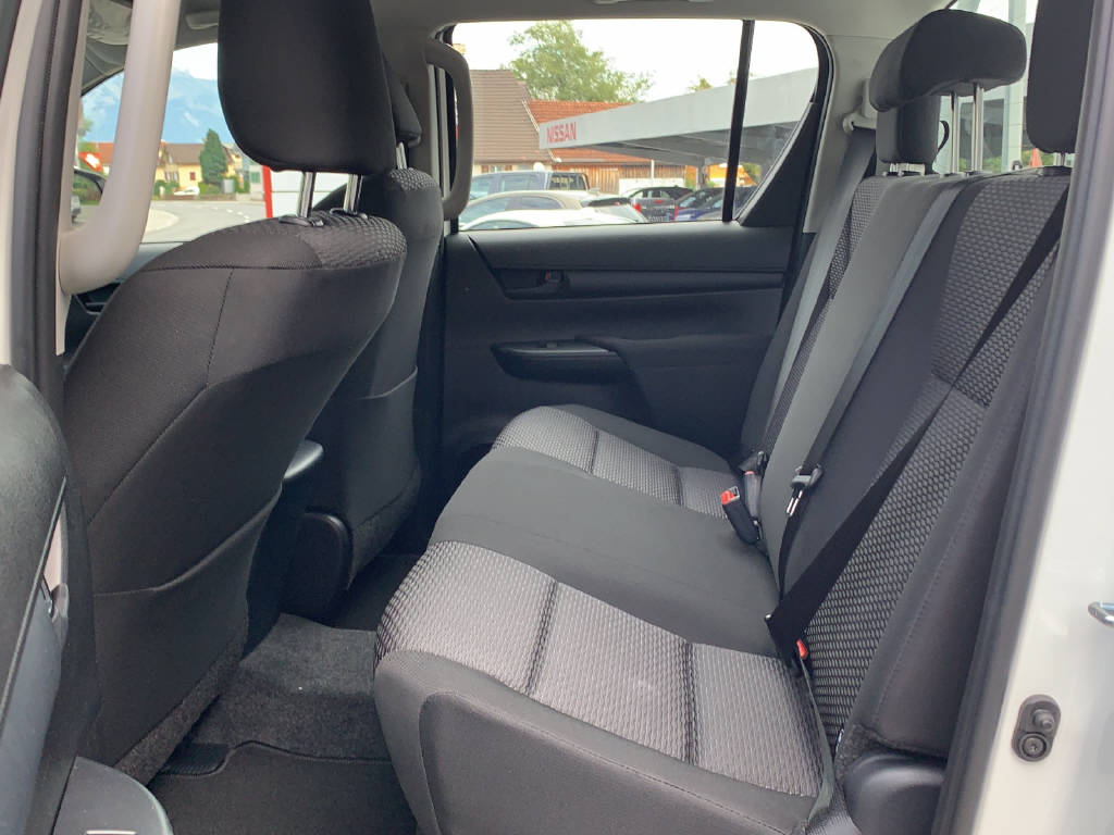 TOYOTA Hi-Lux Double Cab.-Pick-up 2.4 D-4D 150 Comfort-image-14
