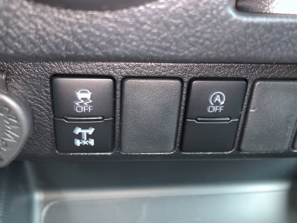 TOYOTA Hi-Lux Double Cab.-Pick-up 2.4 D-4D 150 Comfort-image-11
