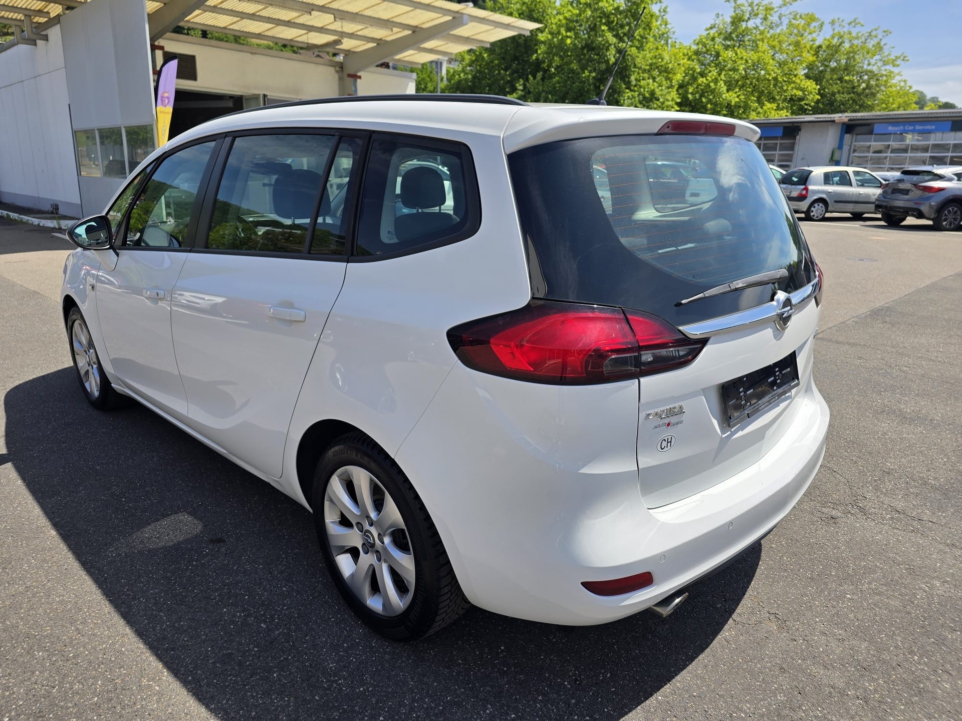 OPEL Zafira Tourer 1.6i 16V Turbo Active Edition-image-3