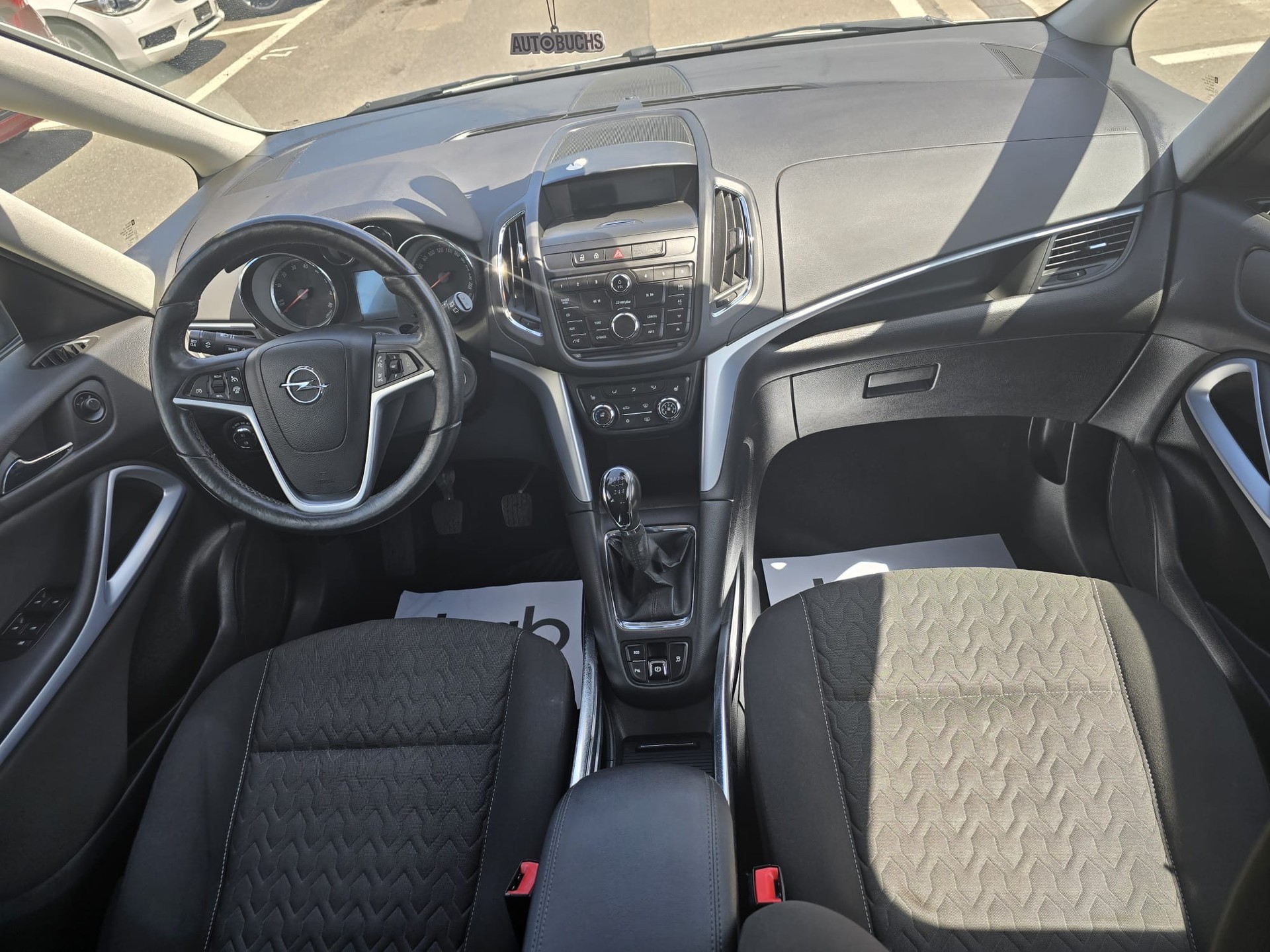 OPEL Zafira Tourer 1.6i 16V Turbo Active Edition-image-10