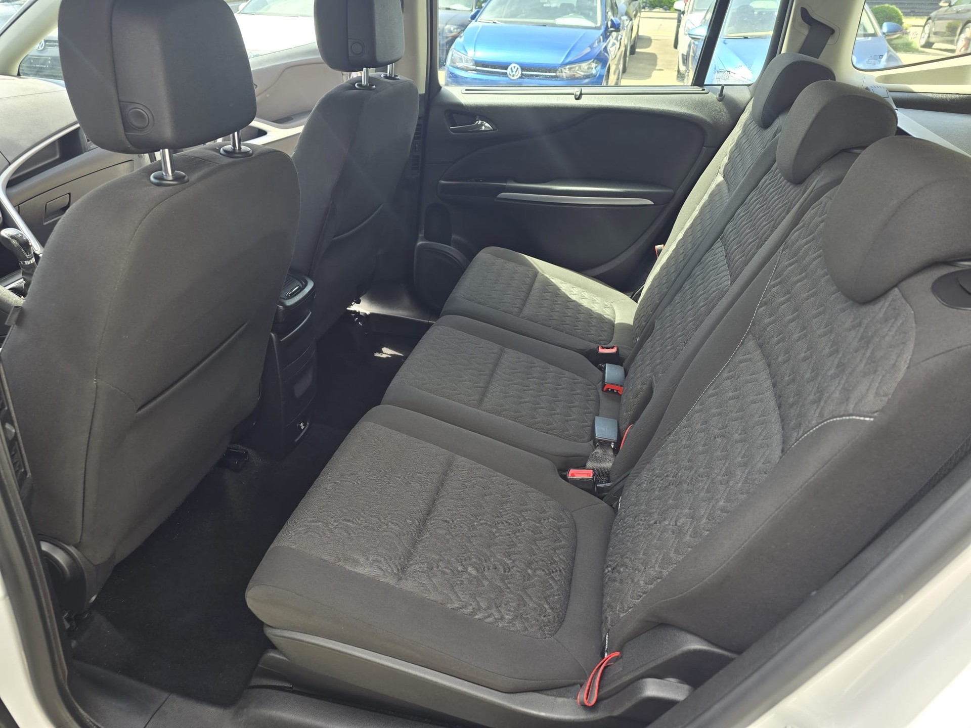OPEL Zafira Tourer 1.6i 16V Turbo Active Edition-image-13