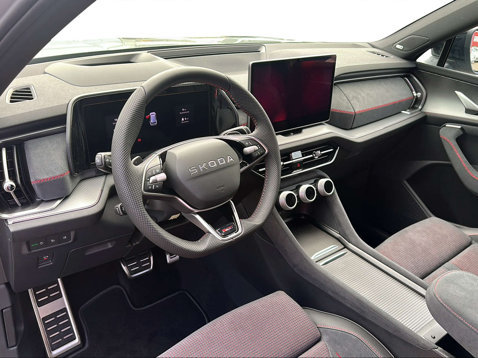 SKODA Kodiaq 2.0 TSI RS 4x4-image-3