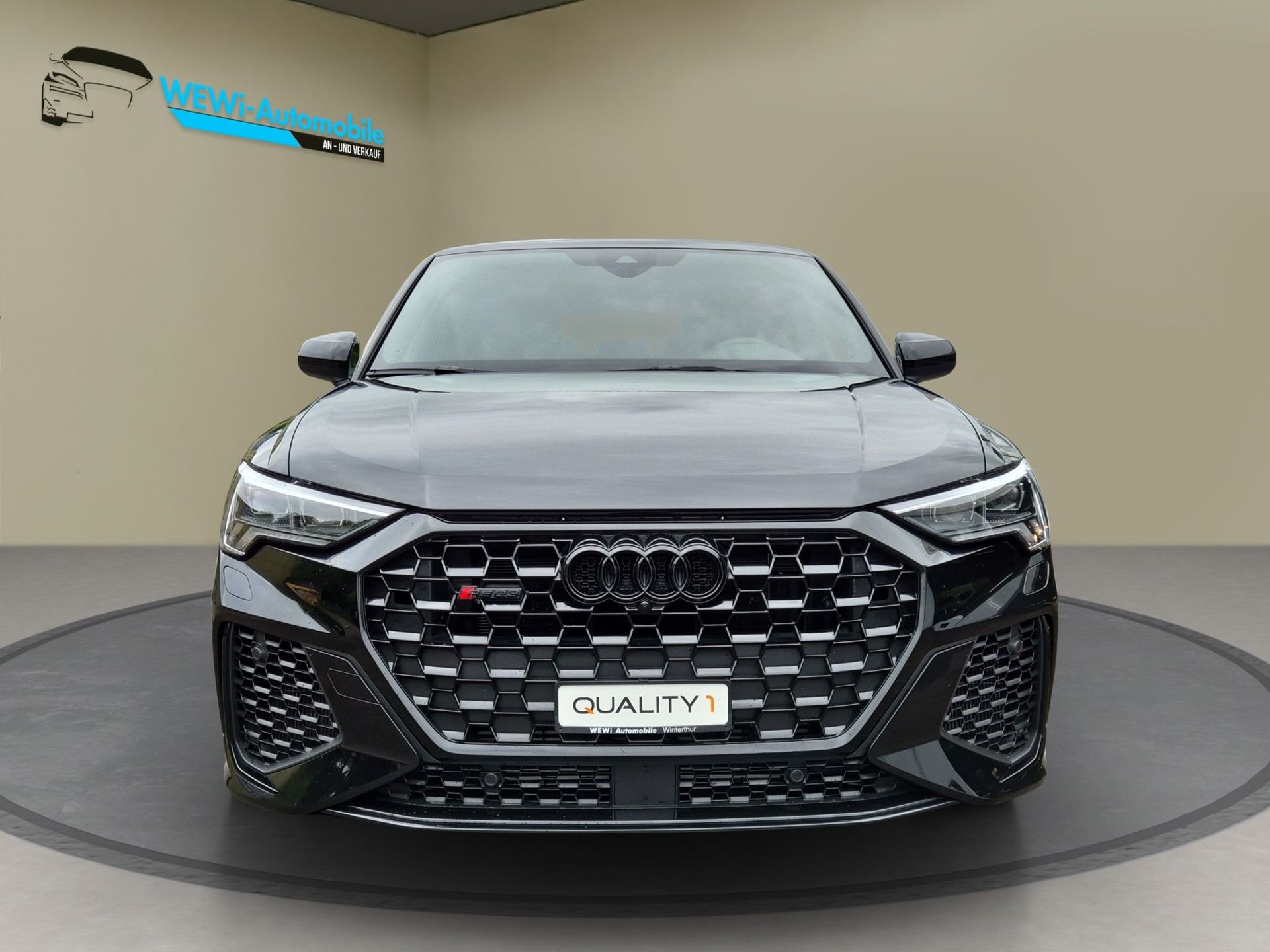 AUDI RS Q3 Sportback quattro S tronic-image-0