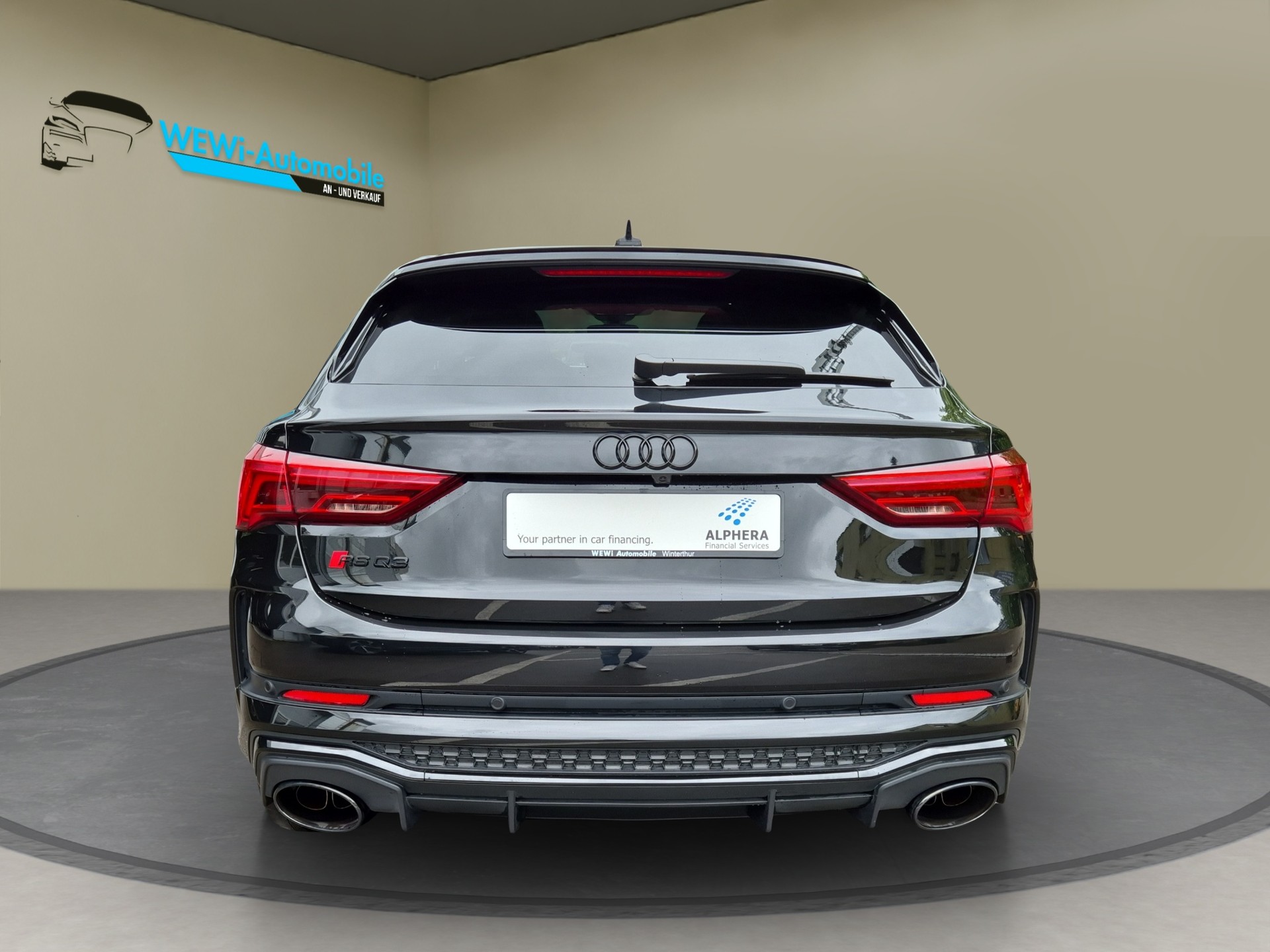 AUDI RS Q3 Sportback quattro S tronic-image-1