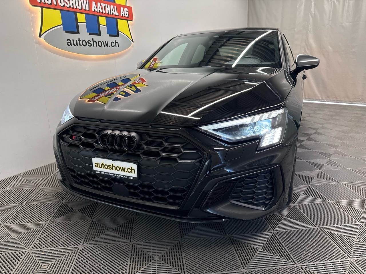 AUDI S3 Limousine 2.0 TFSI quattro S-tronic-image-13