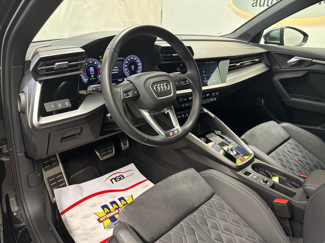 AUDI S3 Limousine 2.0 TFSI quattro S-tronic-image-2