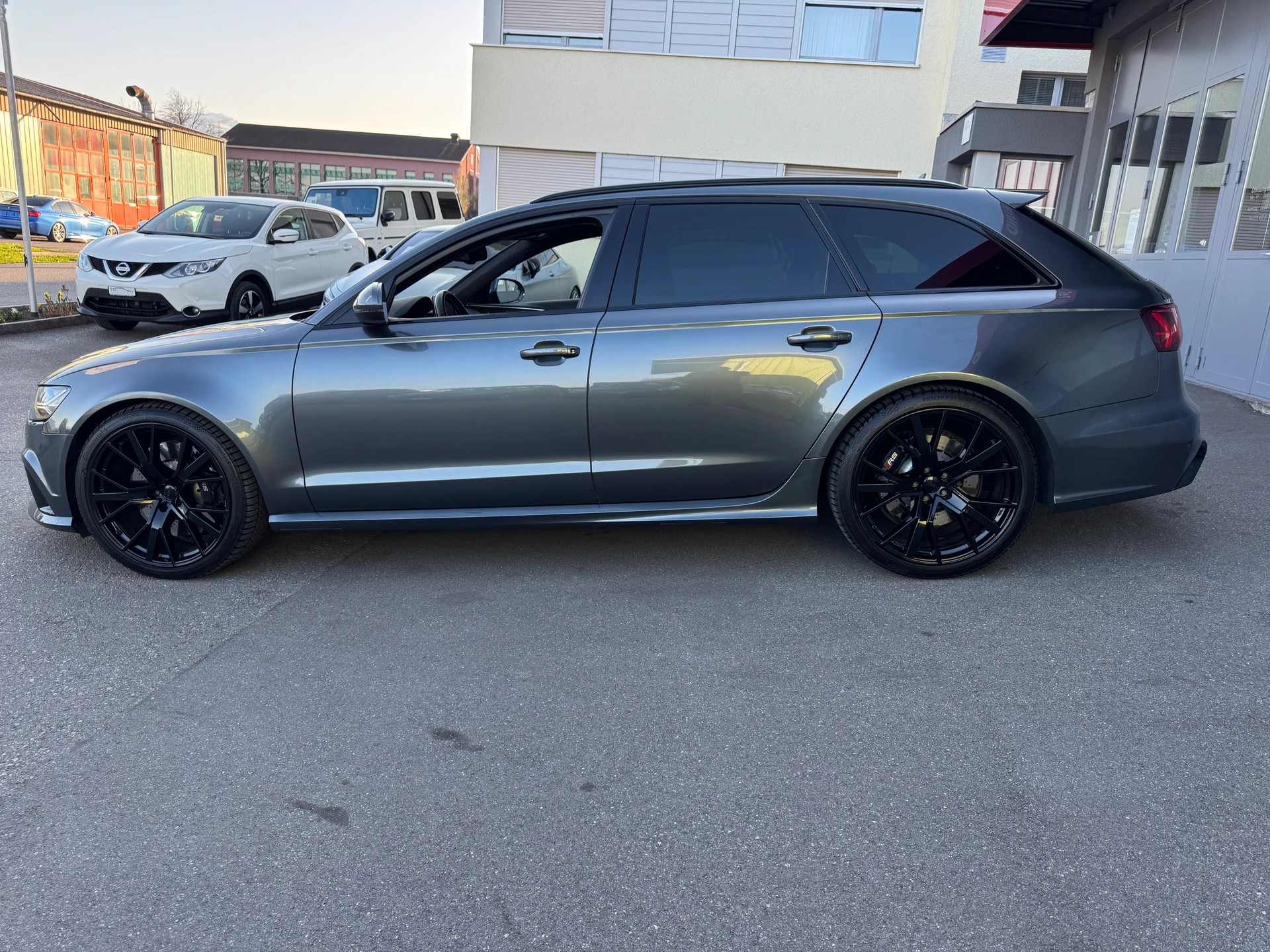 AUDI RS6 Avant 4.0 TFSI V8 performance quattro-image-8