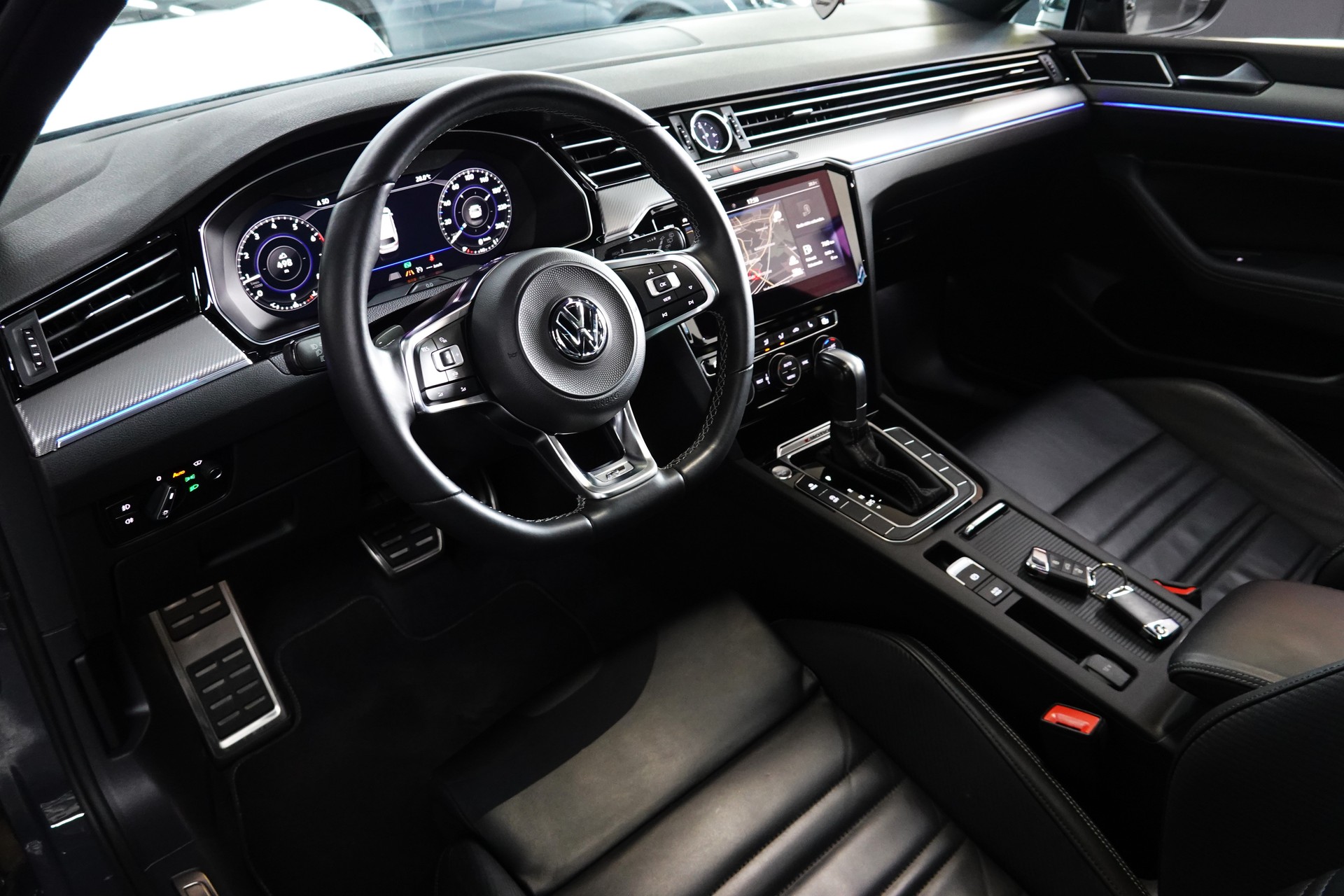 VW PASSAT VARIANT 2.0 TSI BMT HIGHLINE R-LINE 4Motion DSG-image-24