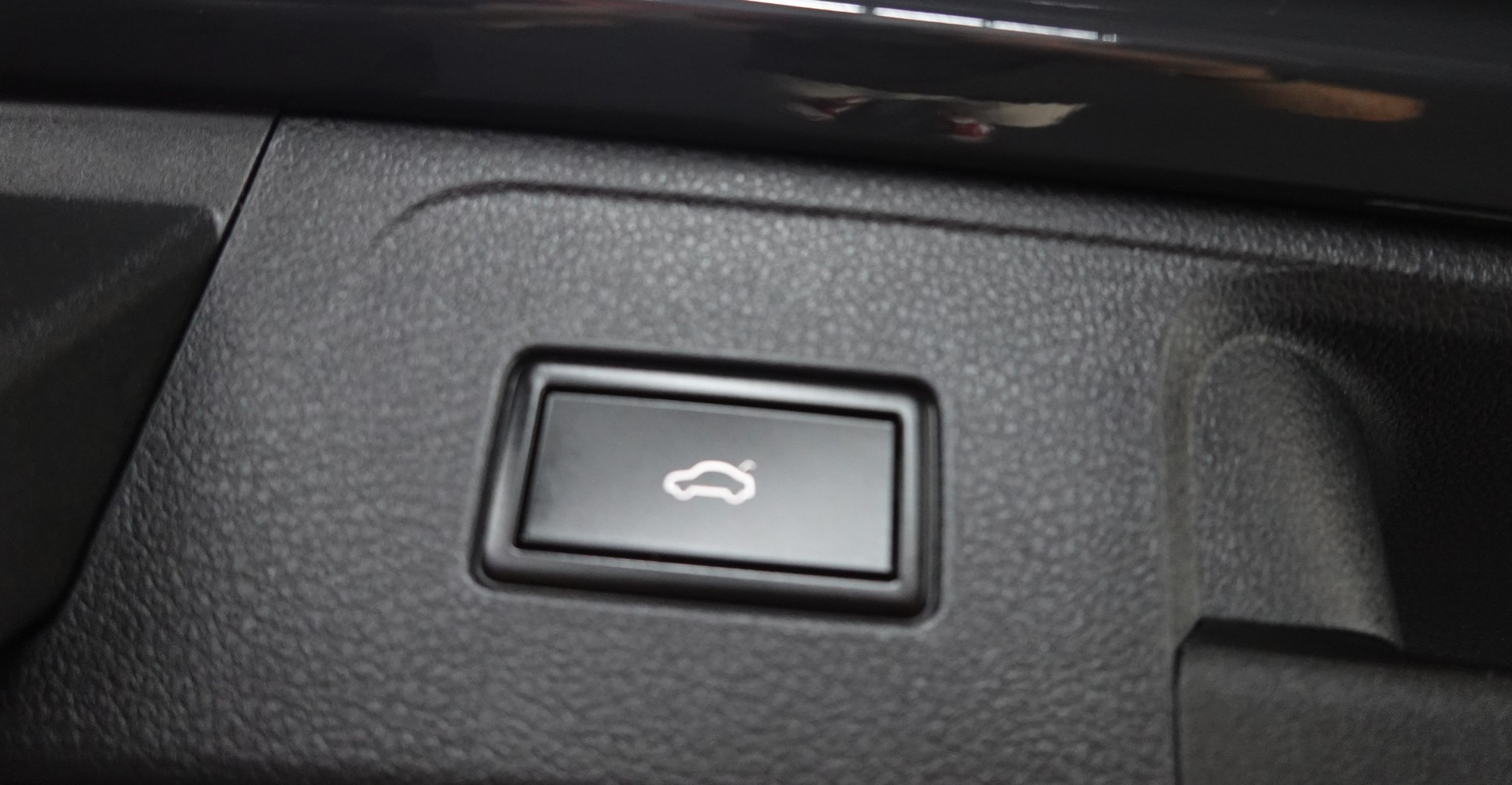 VW PASSAT VARIANT 2.0 TSI BMT HIGHLINE R-LINE 4Motion DSG-image-35