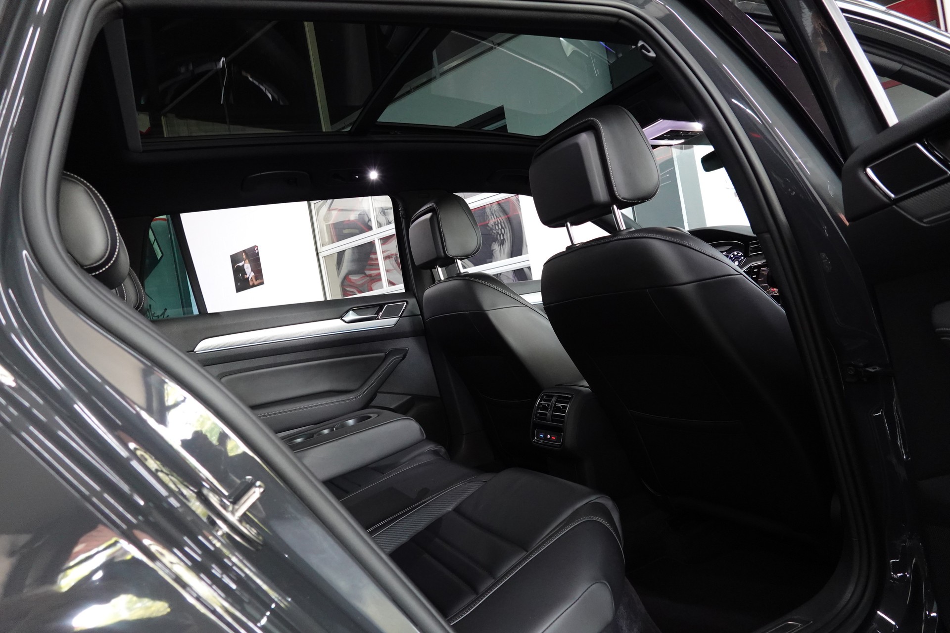 VW PASSAT VARIANT 2.0 TSI BMT HIGHLINE R-LINE 4Motion DSG-image-38