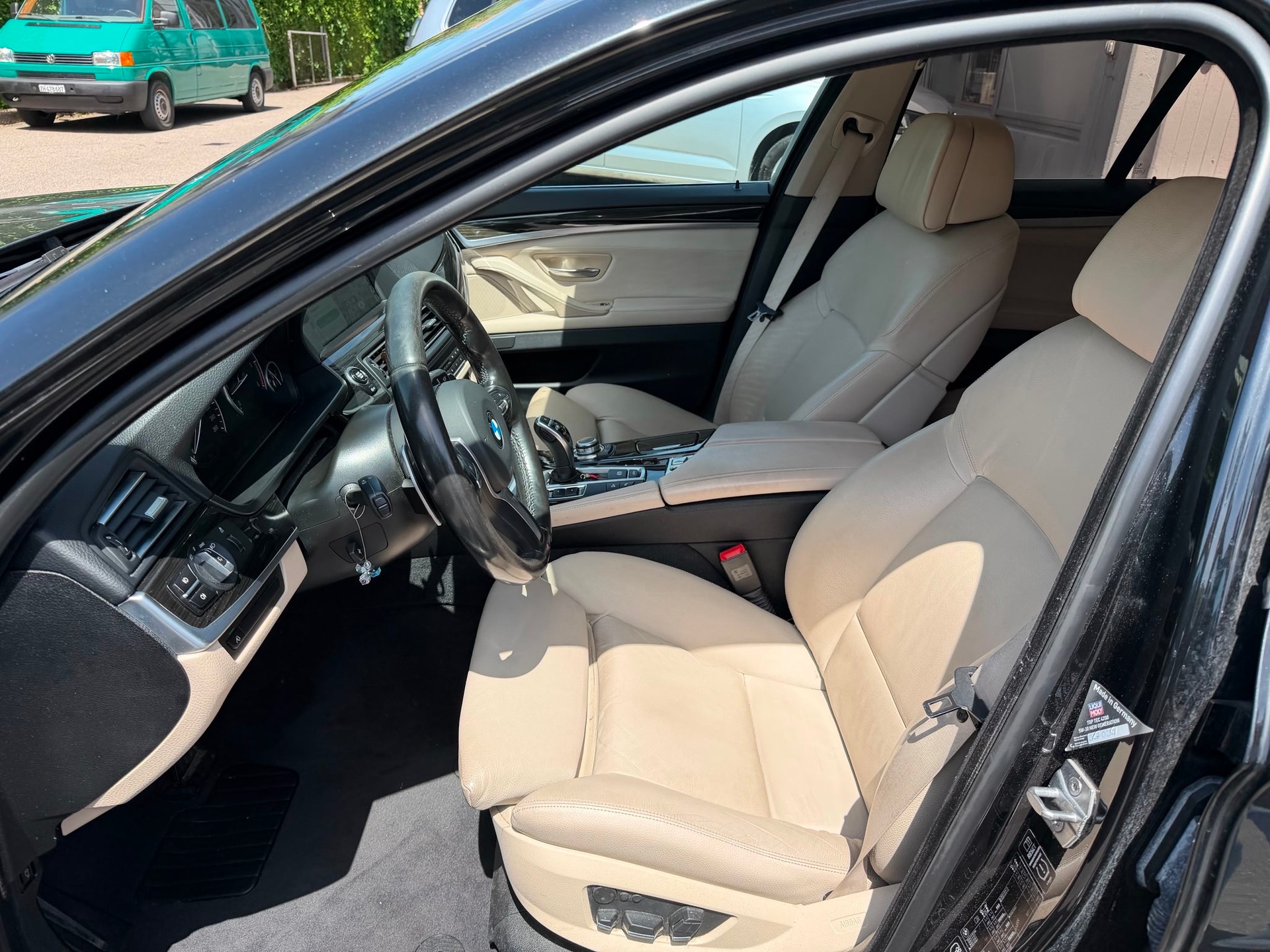 BMW 530d xDrive SAG-image-3