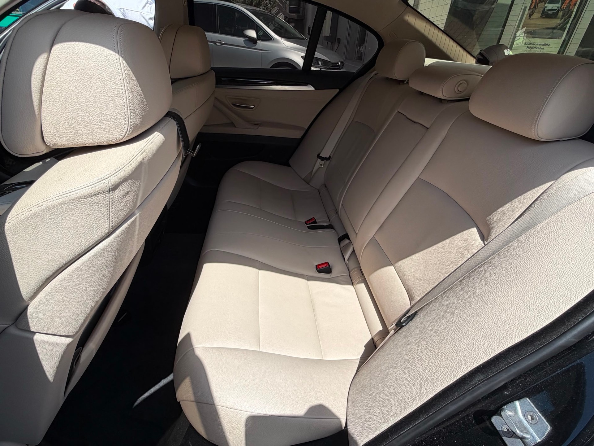 BMW 530d xDrive SAG-image-4