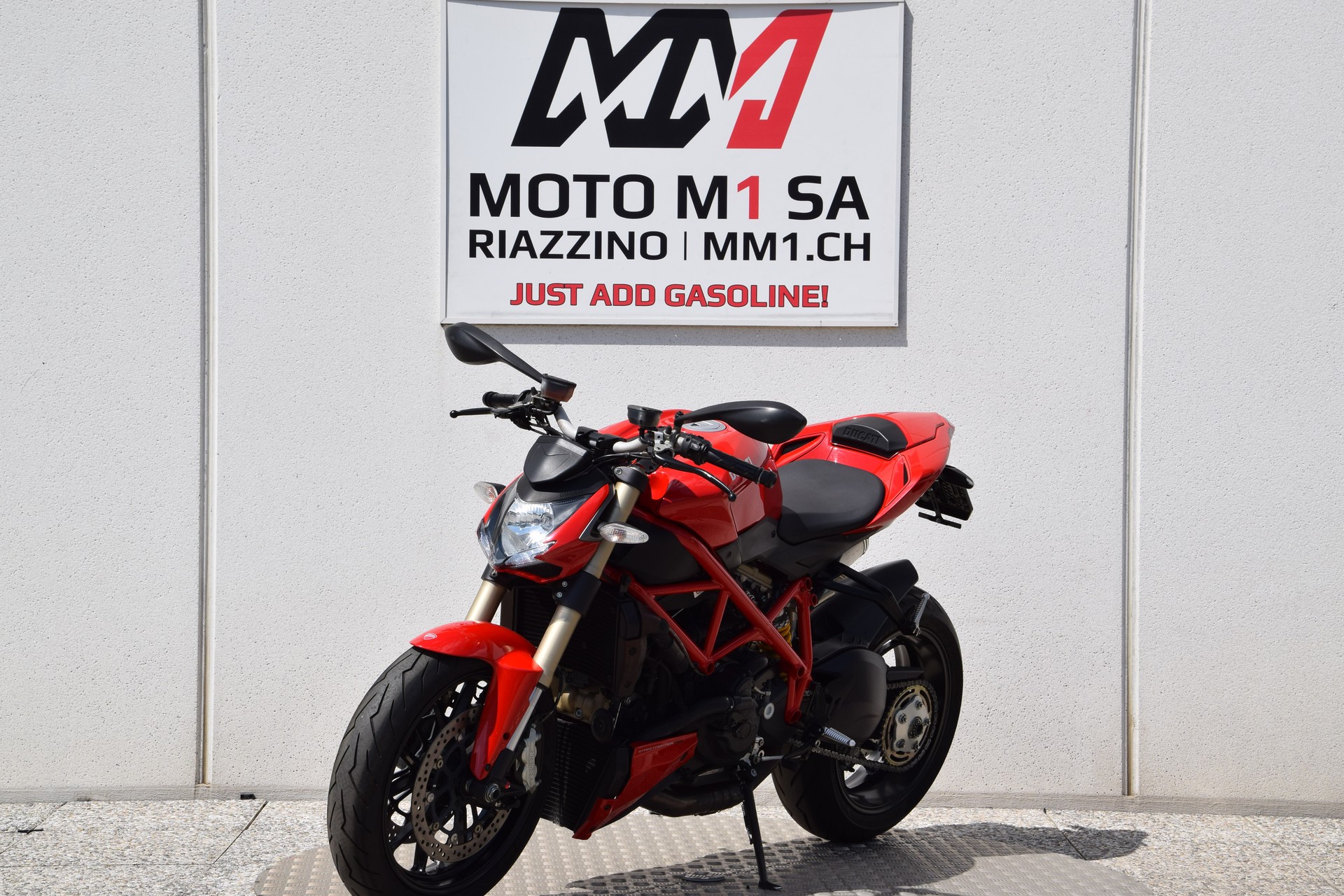 DUCATI Streetfighter 848-showroom-element-3