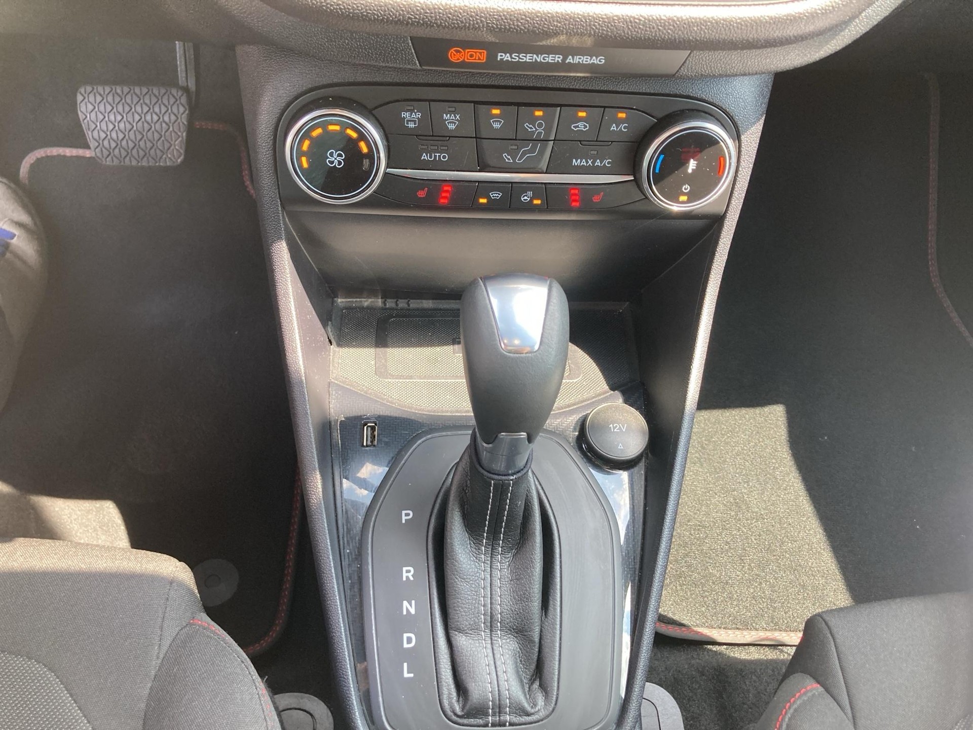 FORD Fiesta 1.0 EcoB Hybrid ST-Line X-image-9