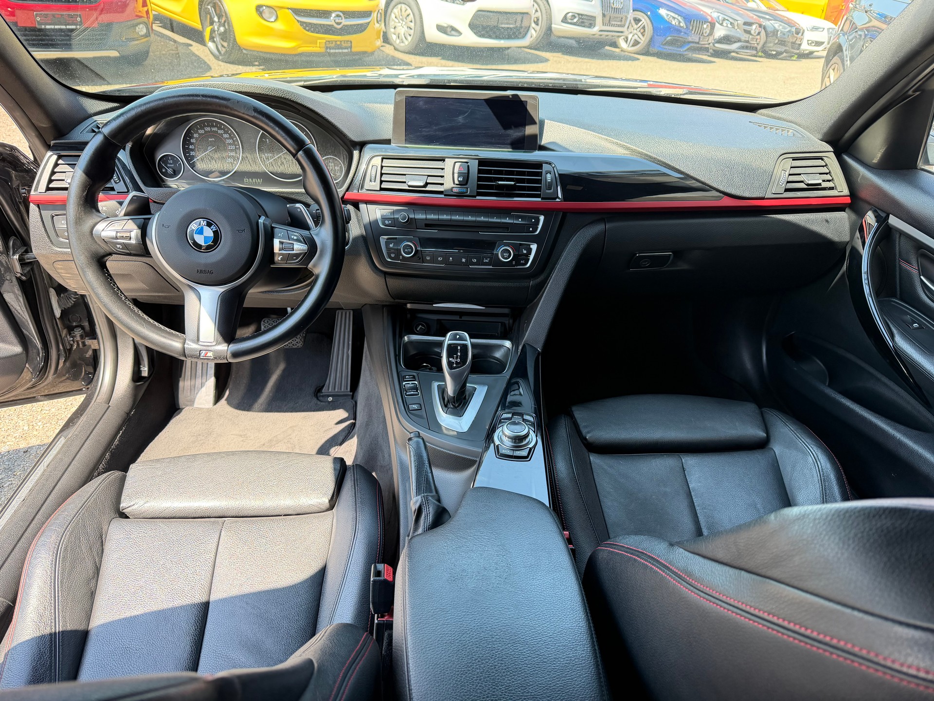 BMW 330d xDrive Touring Sport Line Steptronic-image-7