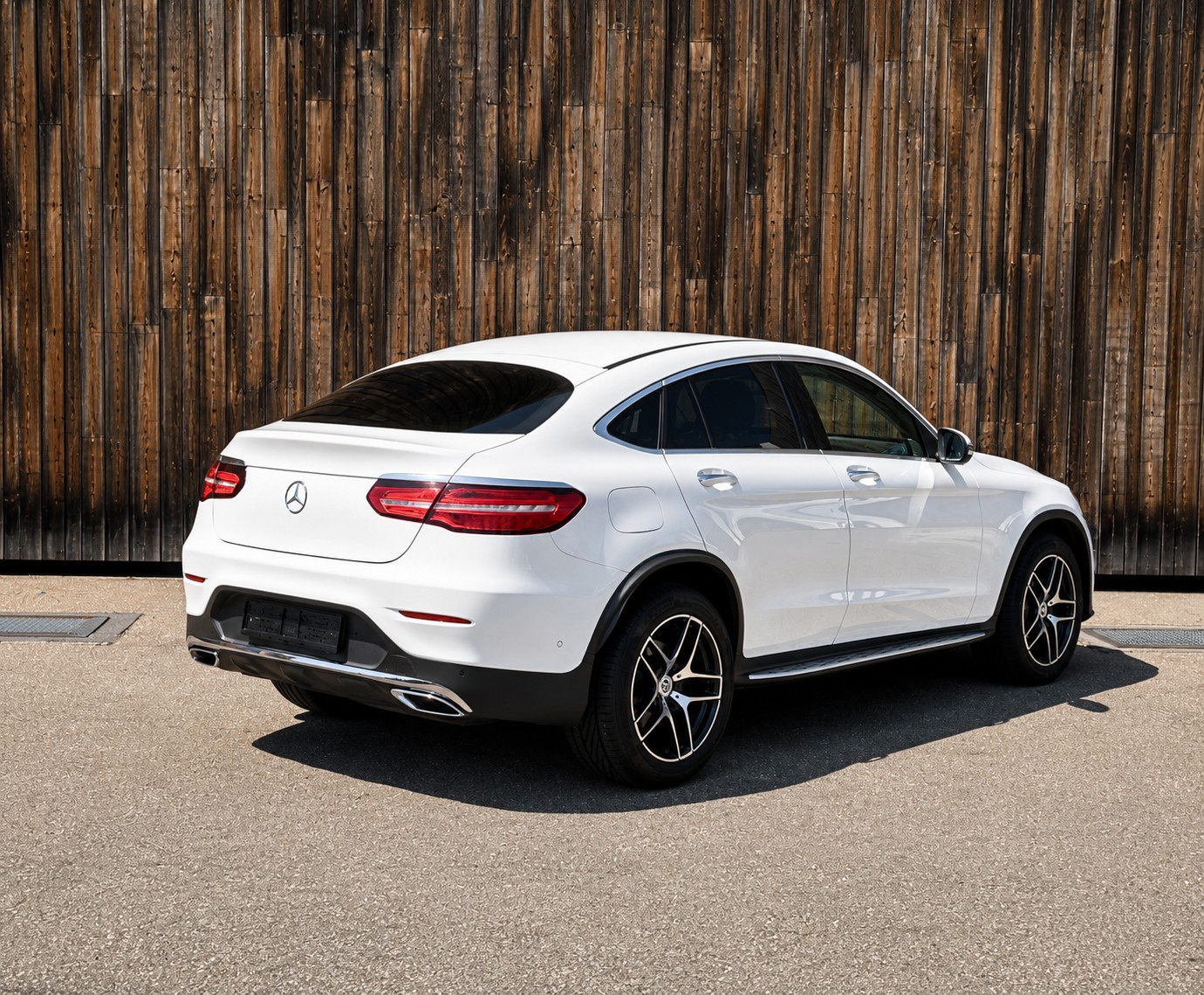 MERCEDES-BENZ GLC Coupé 250 d AMG Line 4Matic 9G-Tronic-image-4