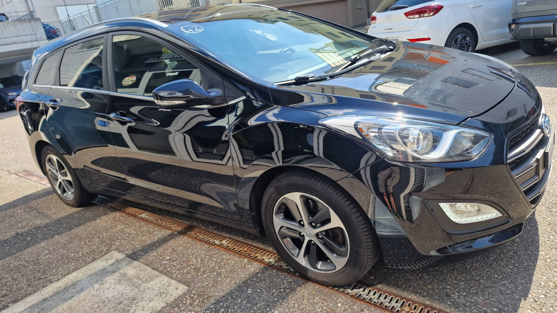 HYUNDAI i30 Wagon 1.6 CRDi Go-image-6