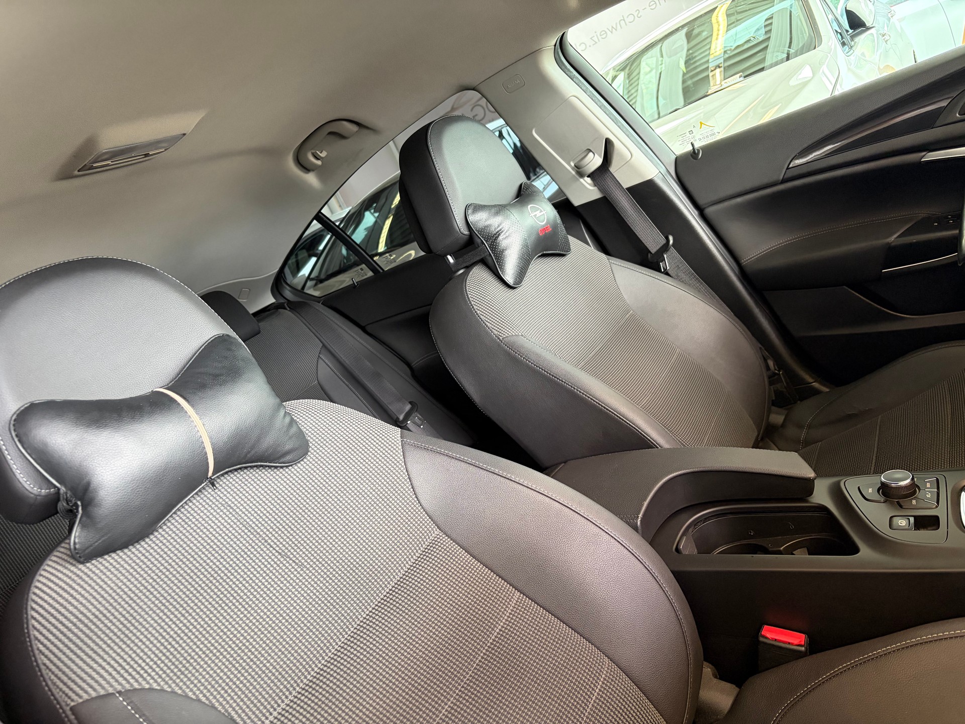 OPEL Insignia 2.0 Turbo Cosmo Automatic | CH Fahrzeug | MFK 05/2026 |-image-28