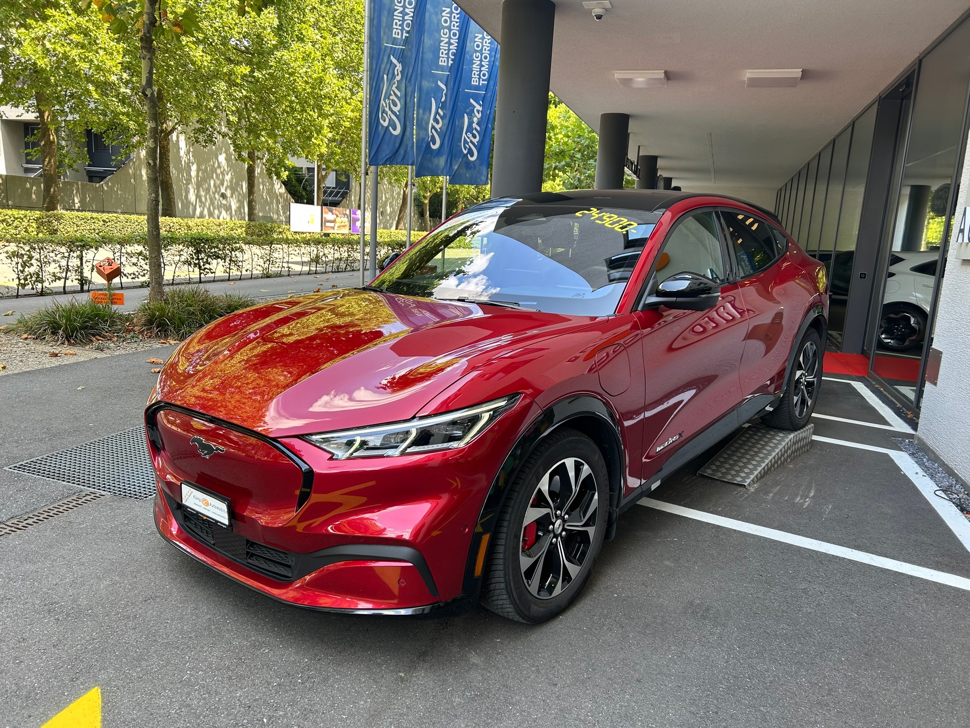 FORD Mustang MACH-E AWD 91 kWh-image-16