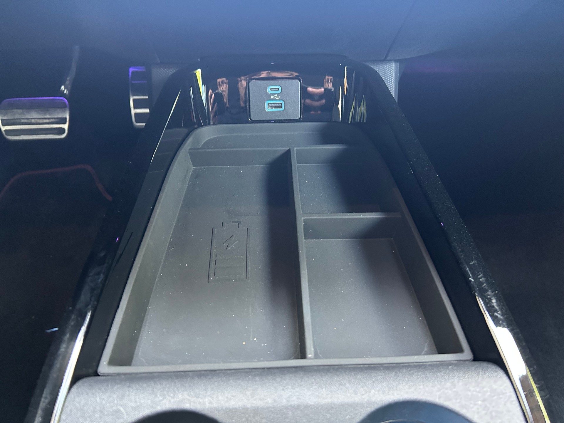 FORD Mustang MACH-E AWD 91 kWh-image-13