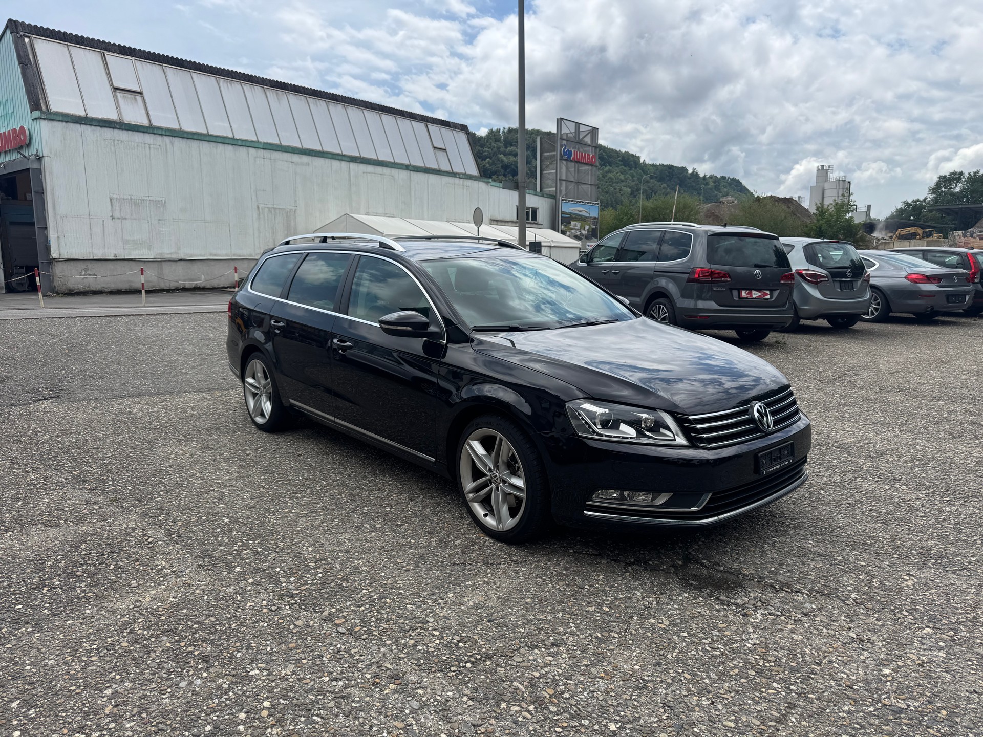VW PASSAT-image-4