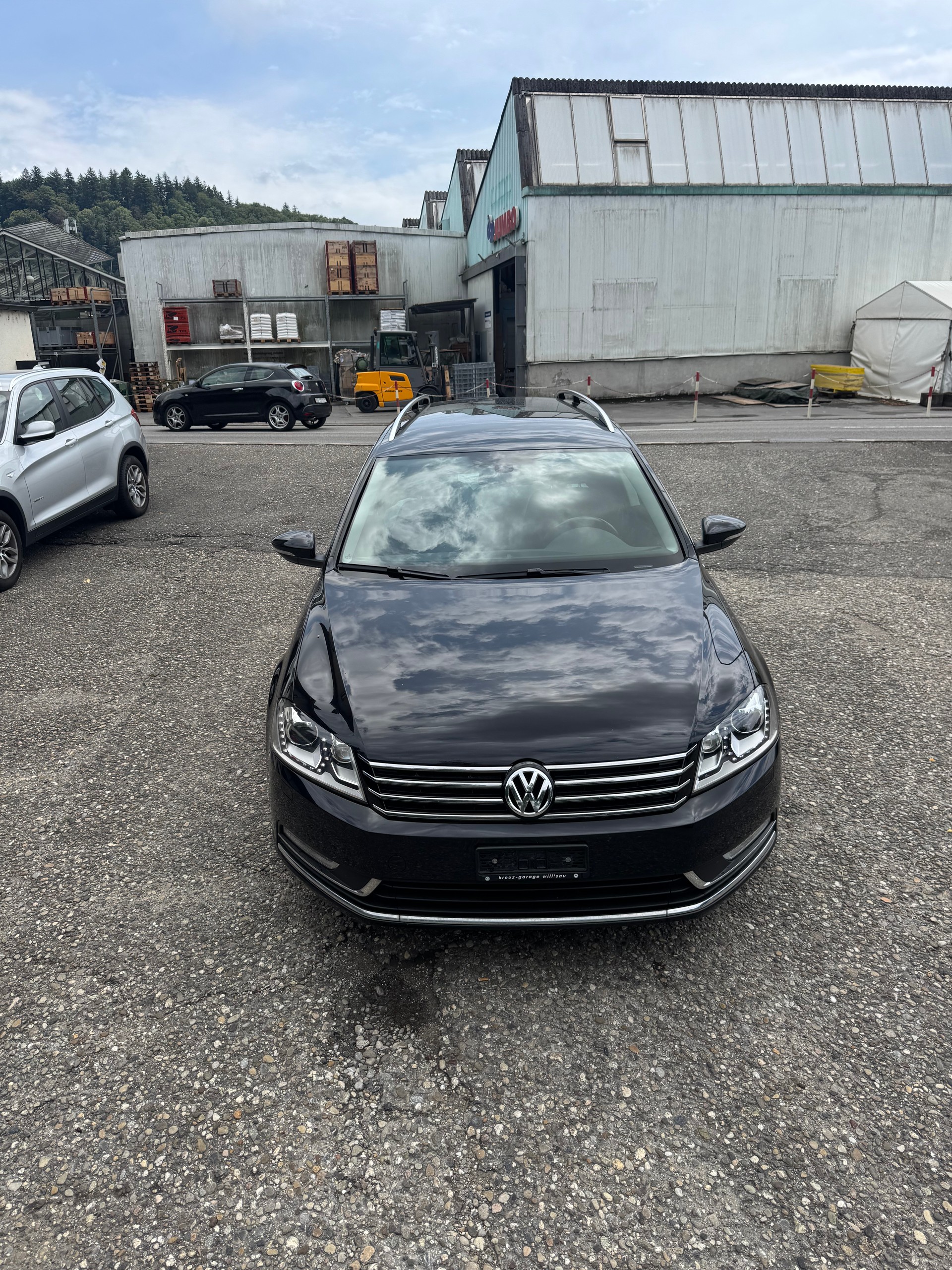 VW PASSAT-image-1