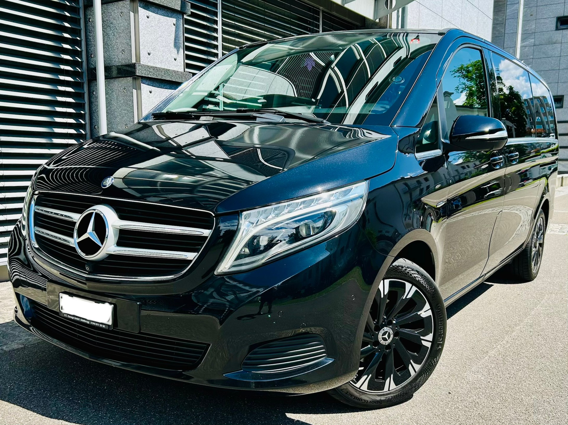 MERCEDES-BENZ V 220 d Avantgarde lang 7G-Tronic-image-0