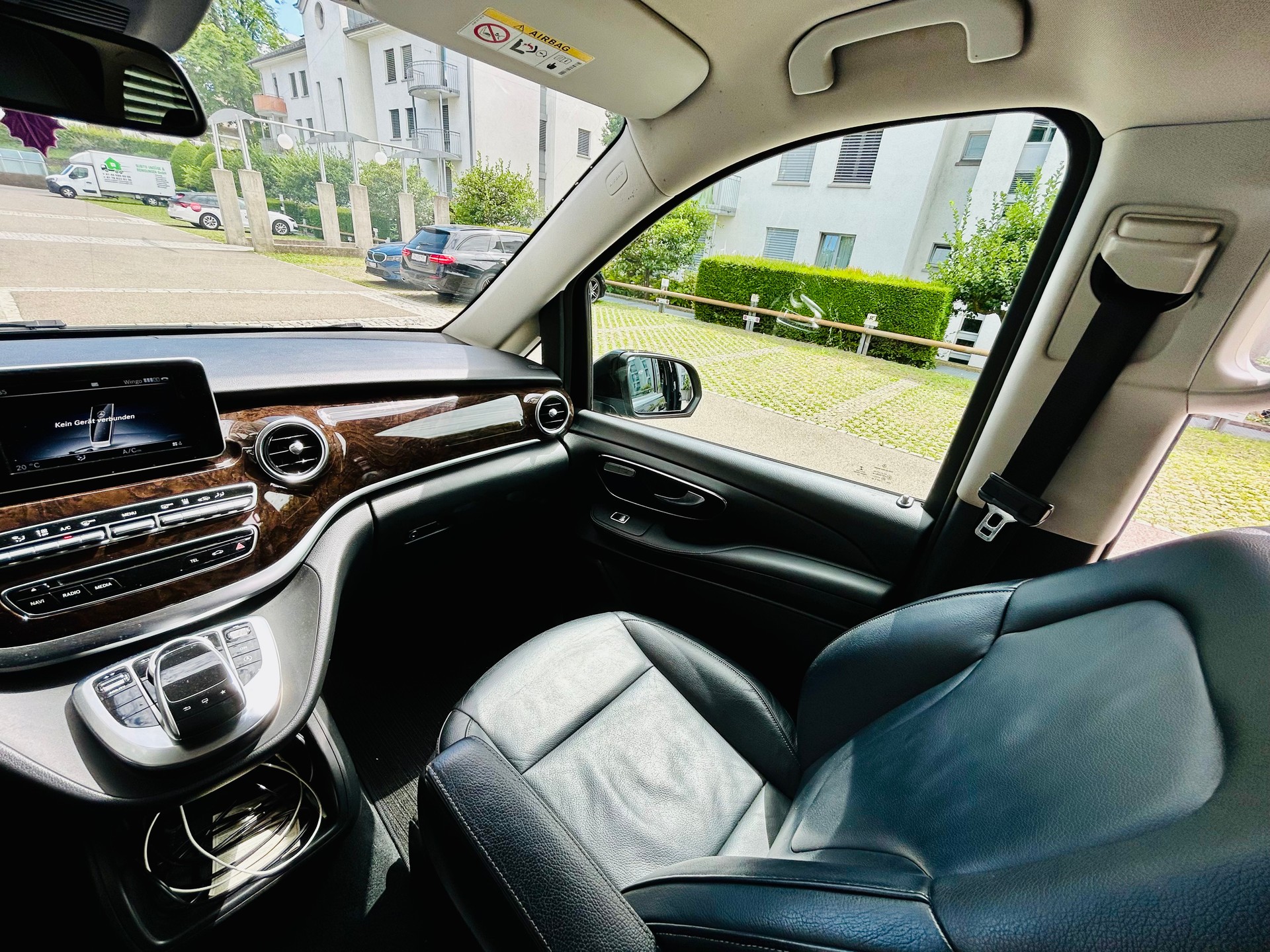 MERCEDES-BENZ V 220 d Avantgarde lang 7G-Tronic-image-13