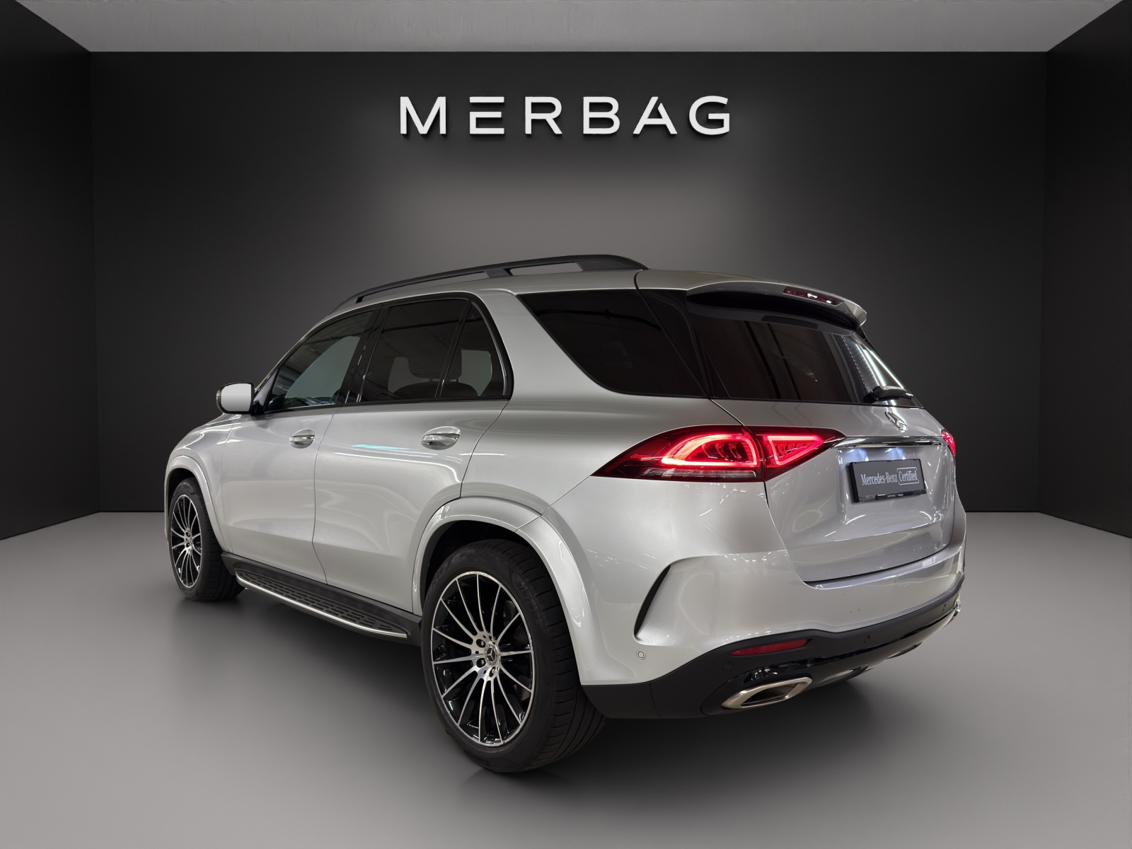 MERCEDES-BENZ GLE 450 4Matic AMG Line 9G-Tronic-image-5