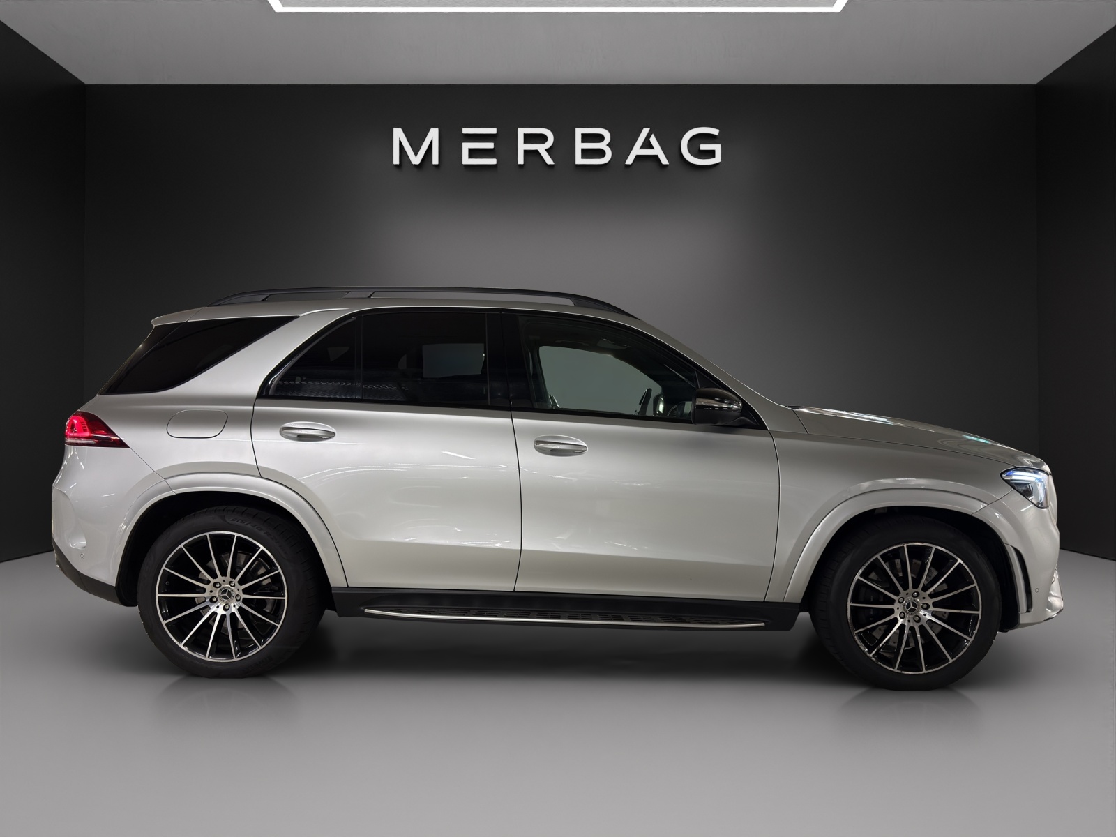MERCEDES-BENZ GLE 450 4Matic AMG Line 9G-Tronic-image-3