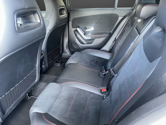 MERCEDES-BENZ A 180 Night Star AMG Line-image-5